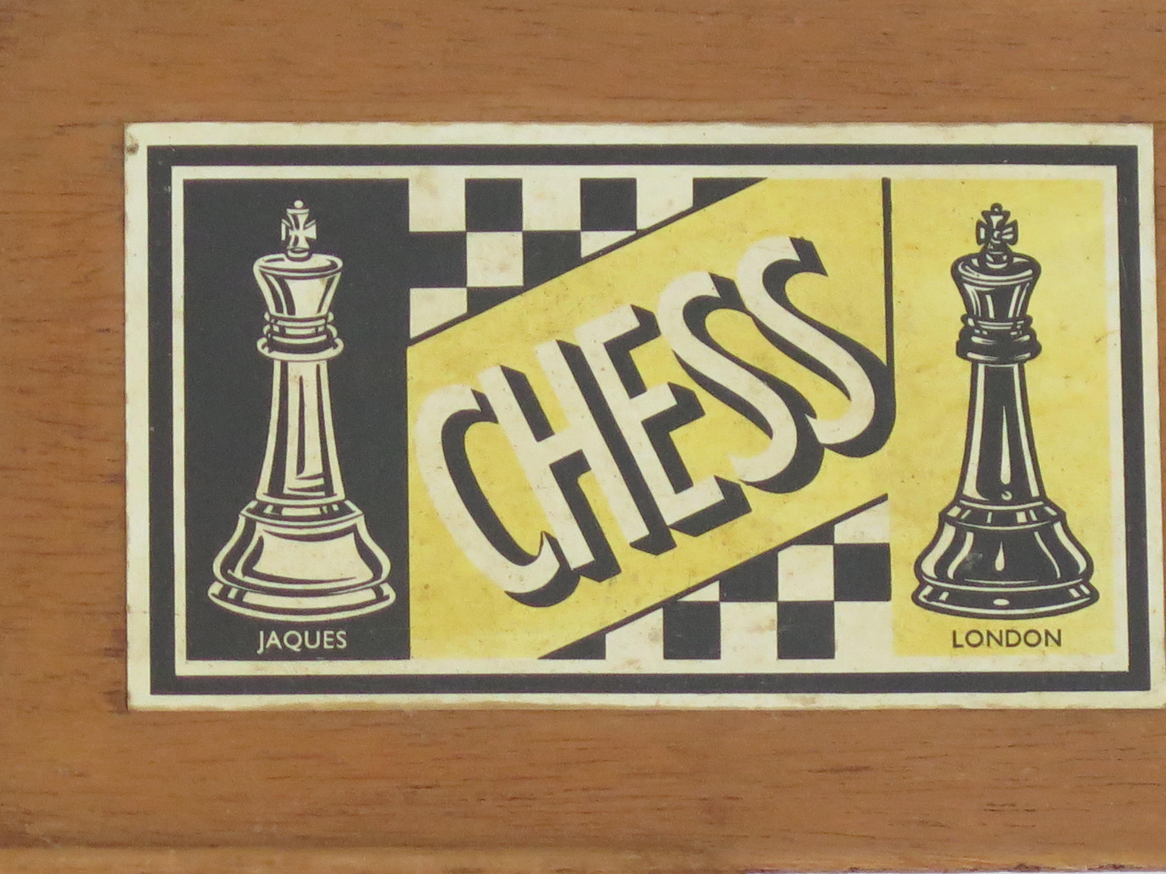Staunton Fierce Knight Weighted Chess Set Kings in Jointed Box, 19th Century 5