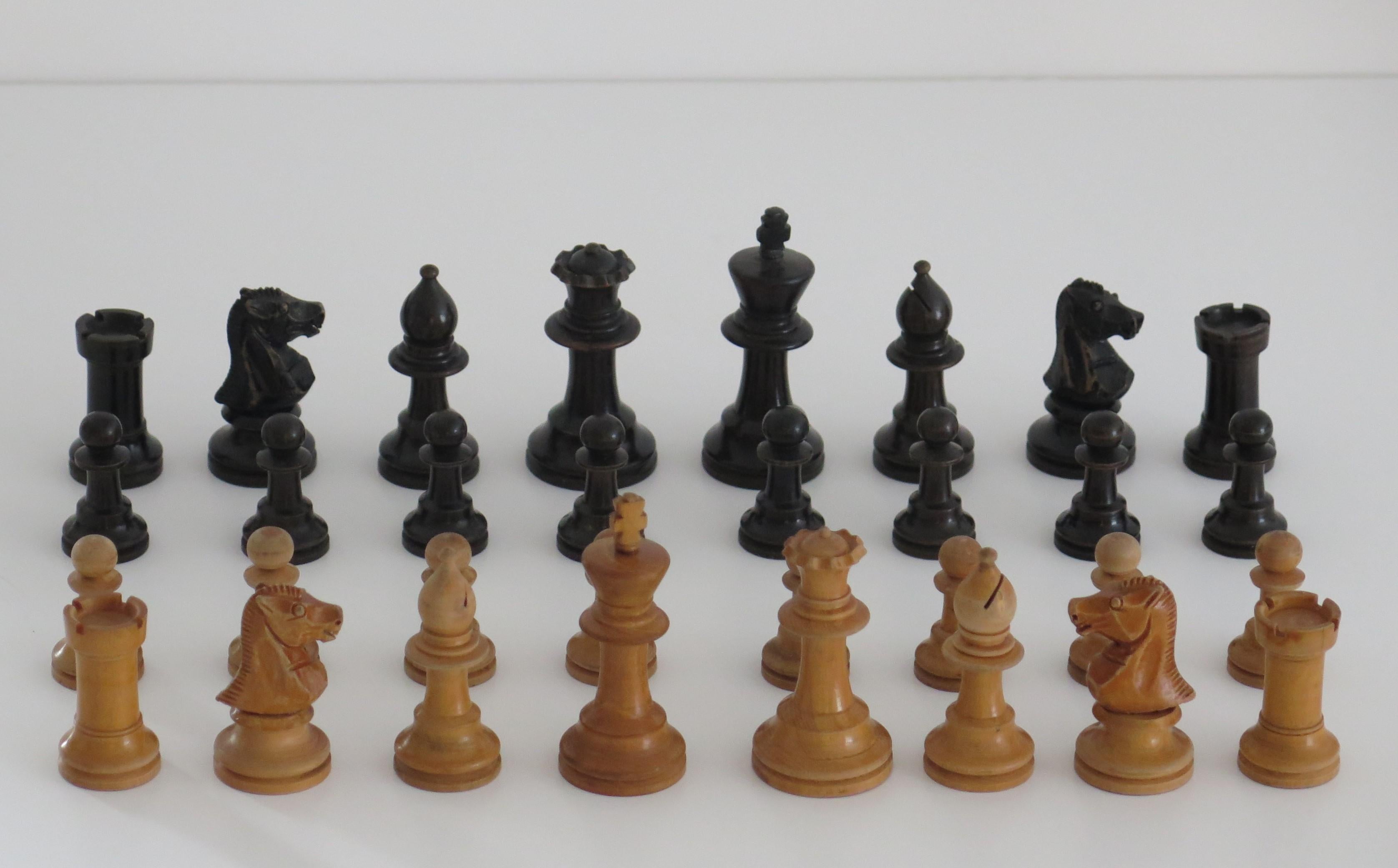 Victorian Staunton Fierce Knight Weighted Chess Set Kings in Jointed Box, 19th Century