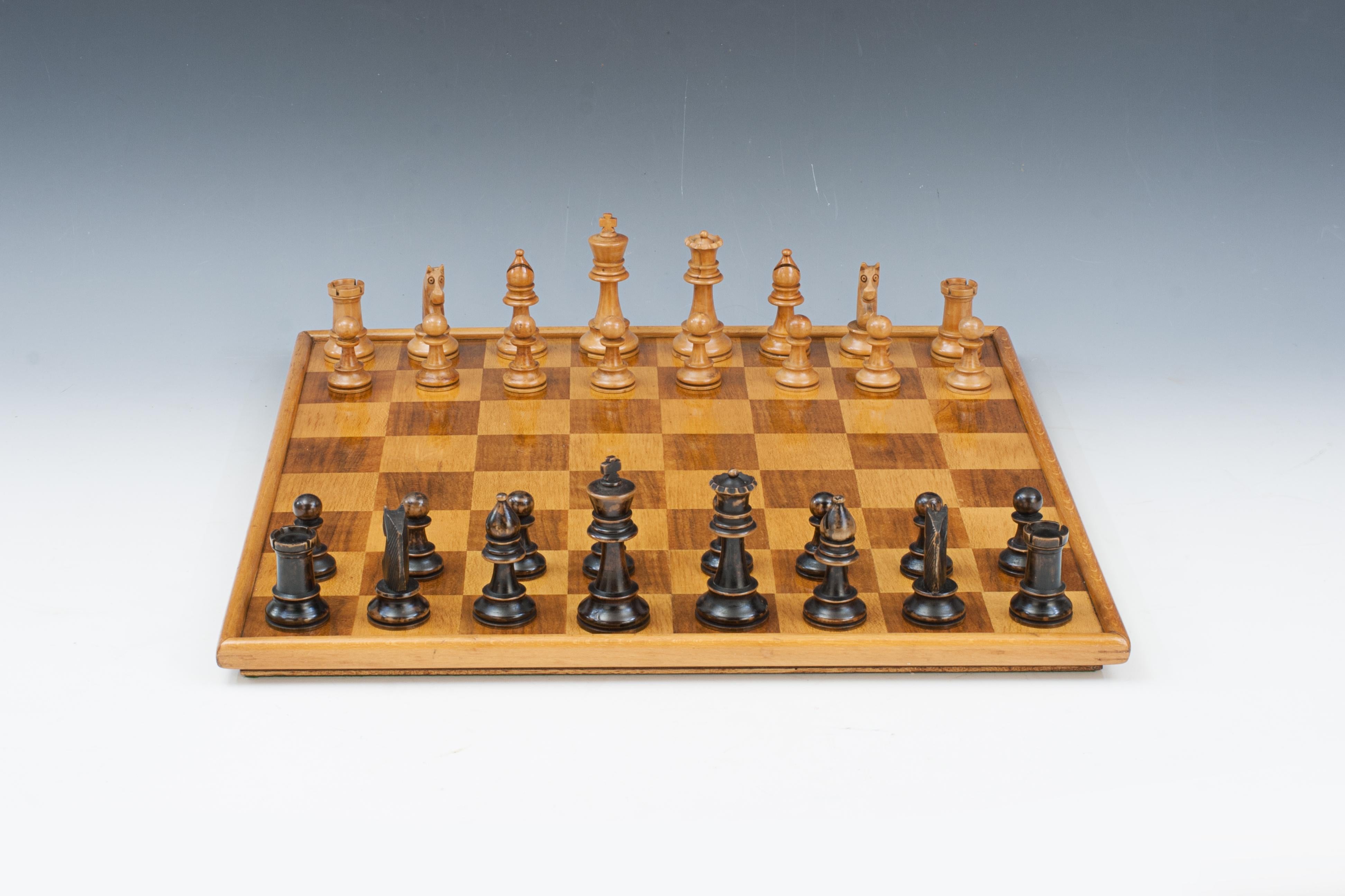 Staunton-Stil-Schach-Set im Zustand „Gut“ im Angebot in Oxfordshire, GB
