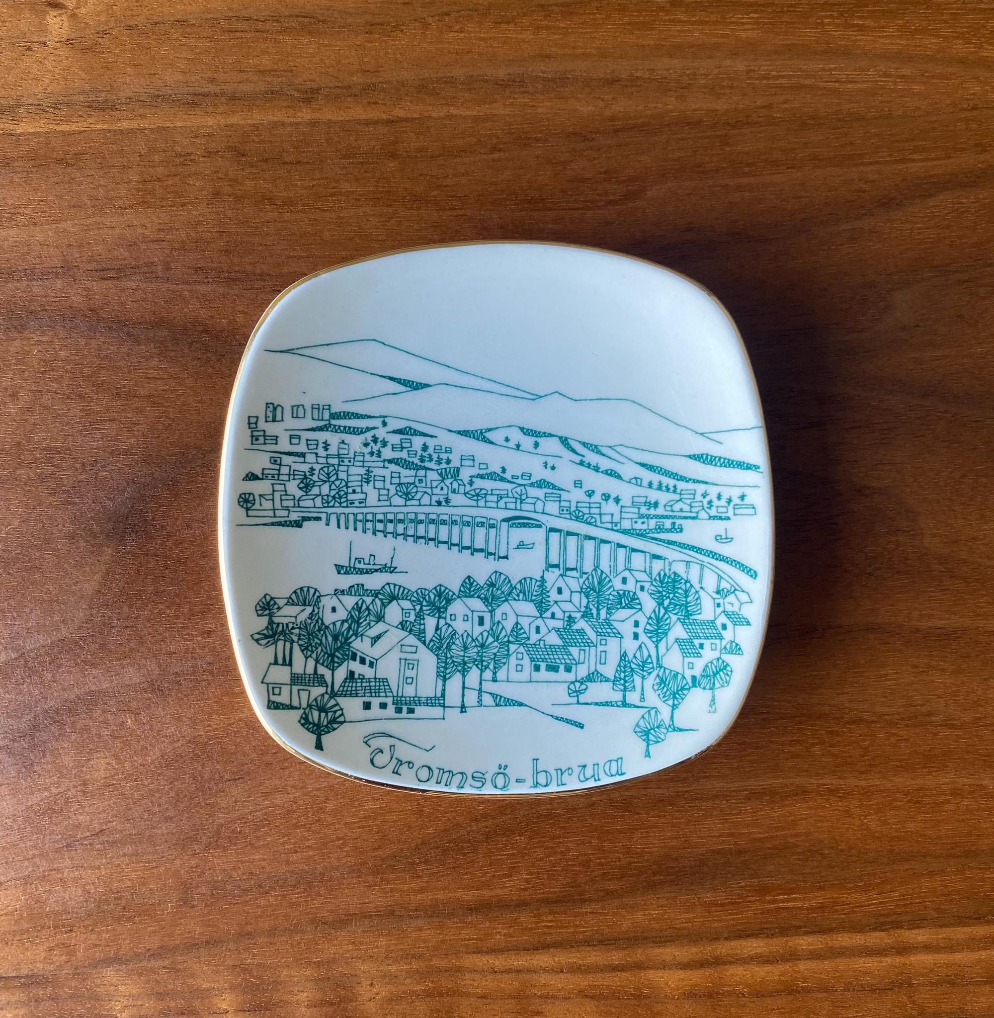 Stavangerflint Keramik Tromsø-Brua Tablett / Teller, Norwegen, um 1960. 
