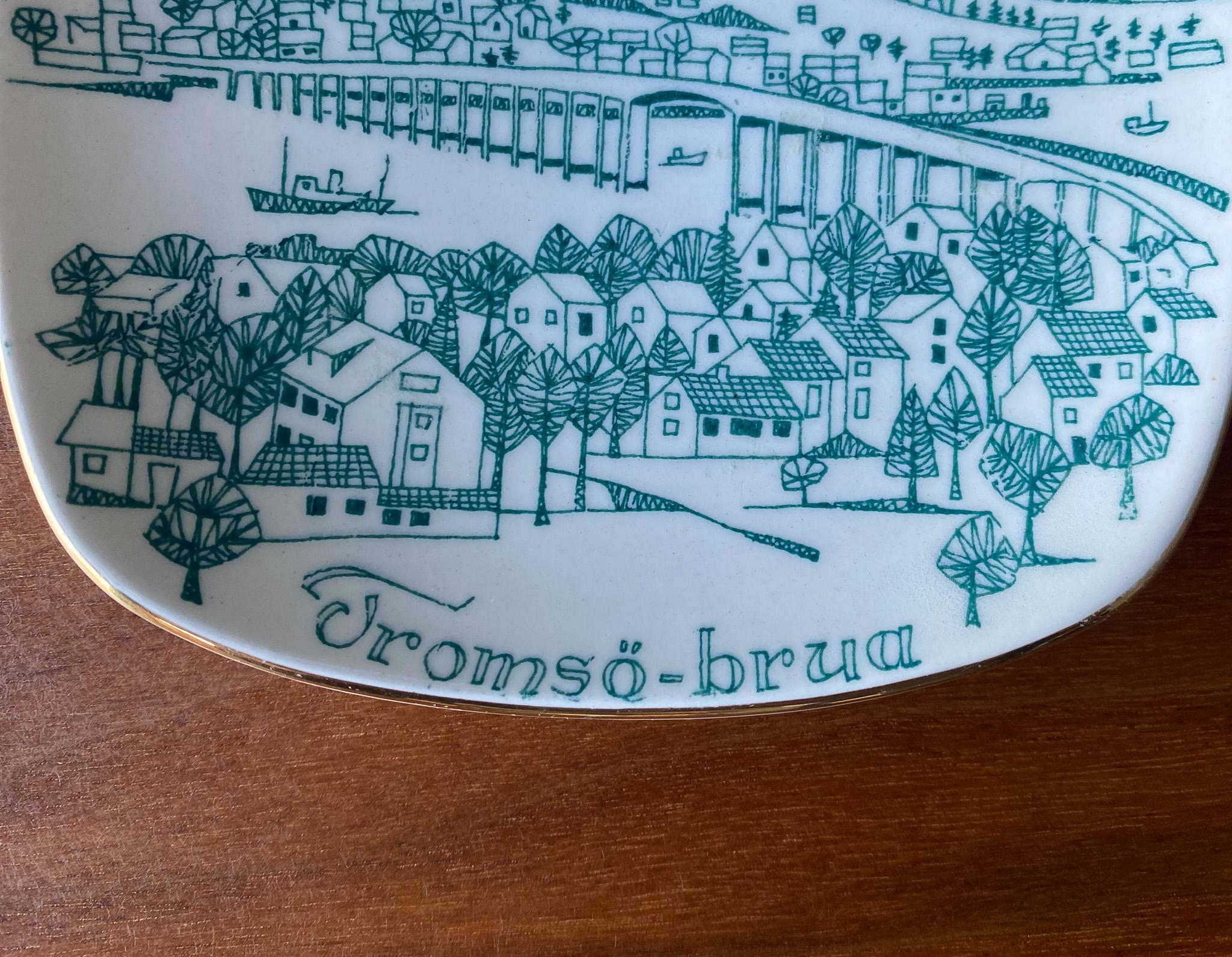 Stavangerflint Keramik Tromsø-Brua Tablett / Teller, Norwegen, um 1960 (Norwegisch) im Angebot
