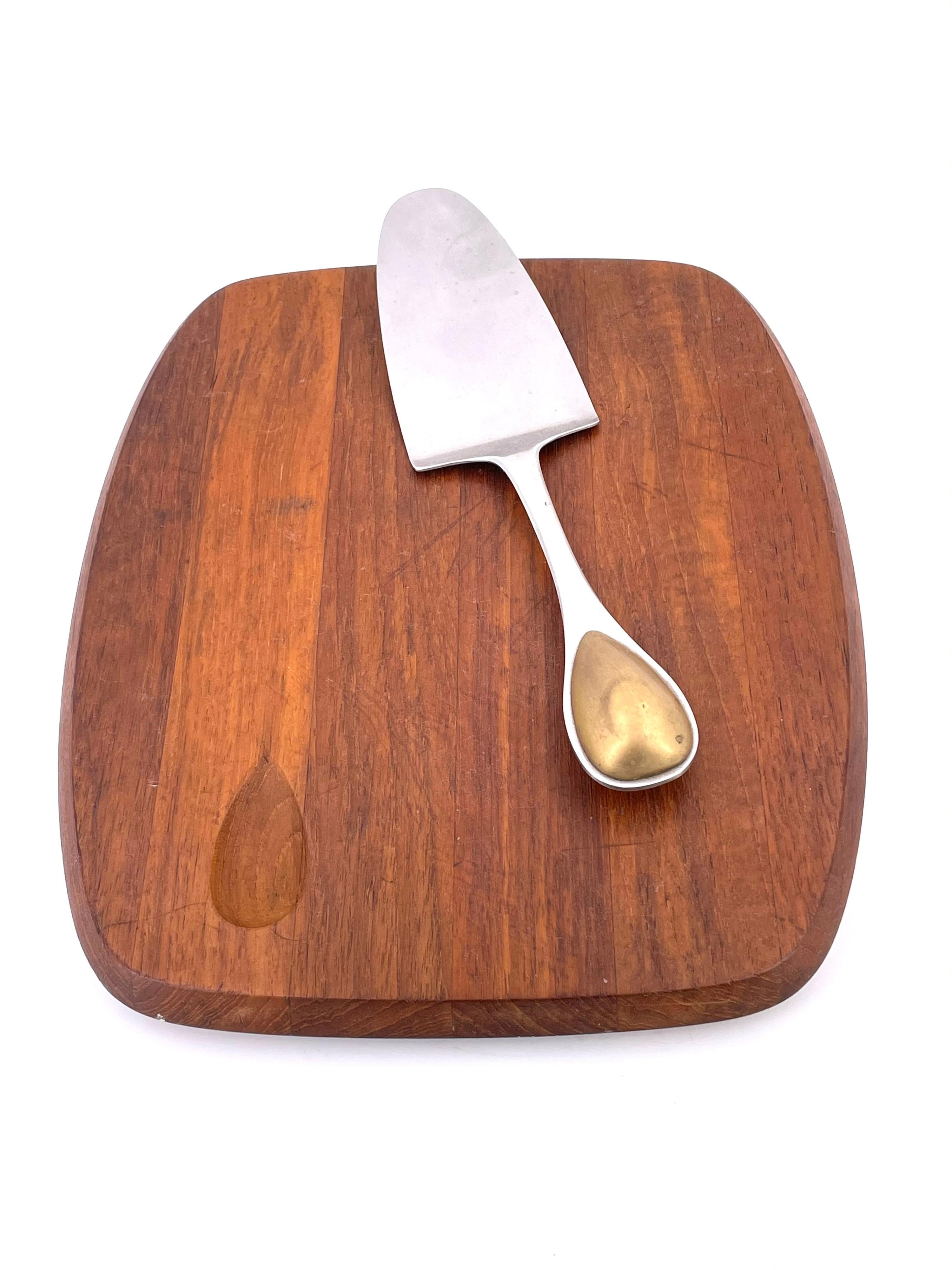 Danish Staved Teak Cheese Board with Cutter by Vivianna Torun for Dansk For Sale