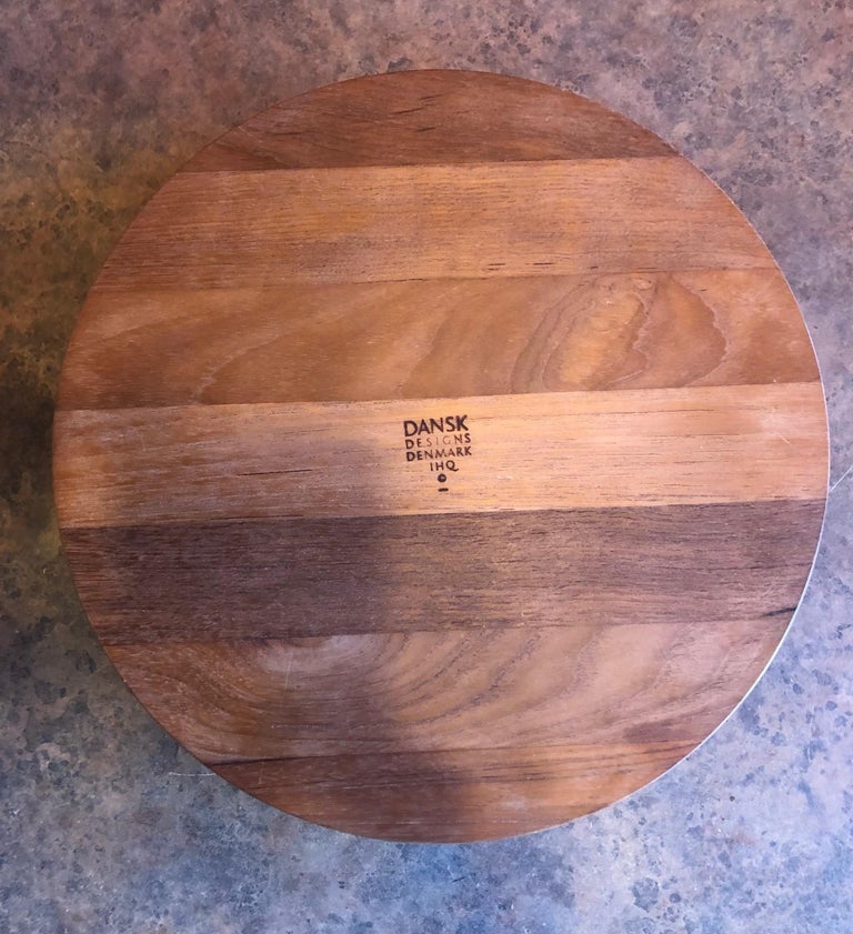 Staved Teak Chip and Dip Tray by Jens Quistgaard for Dansk In Good Condition For Sale In San Diego, CA