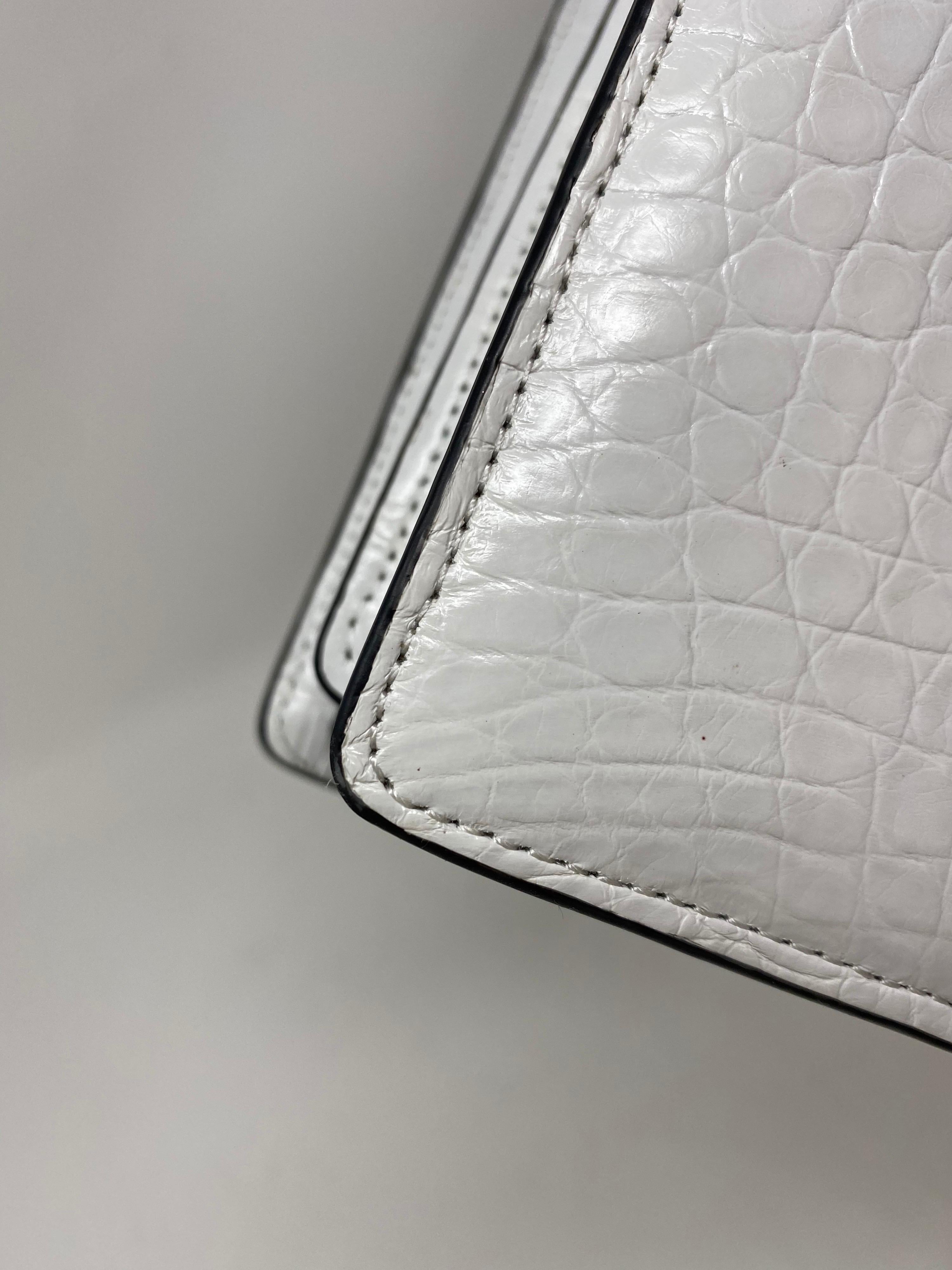 Women's or Men's Stavely White Lizard Handbag 