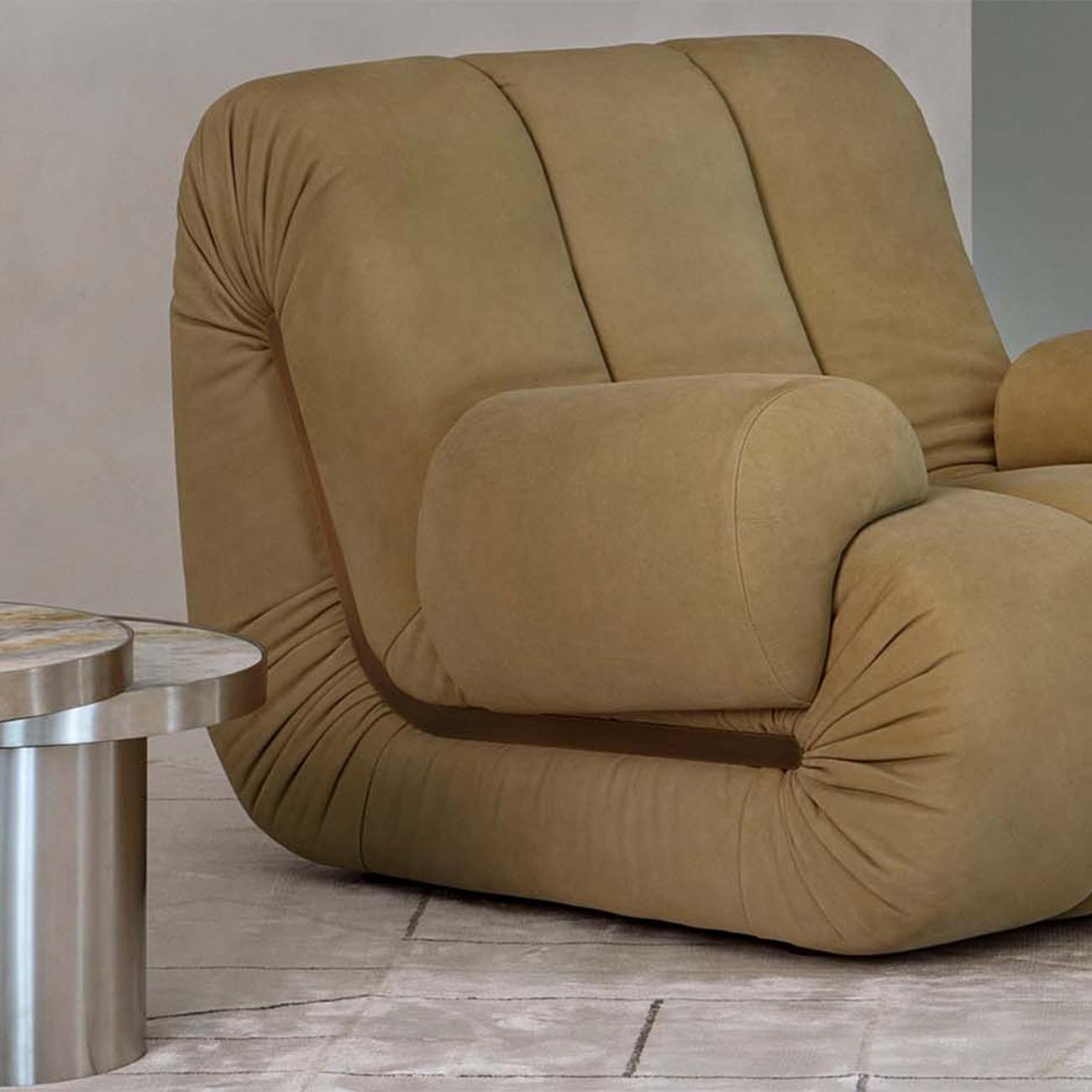 Poltrona Stax in pelle in vendita 1