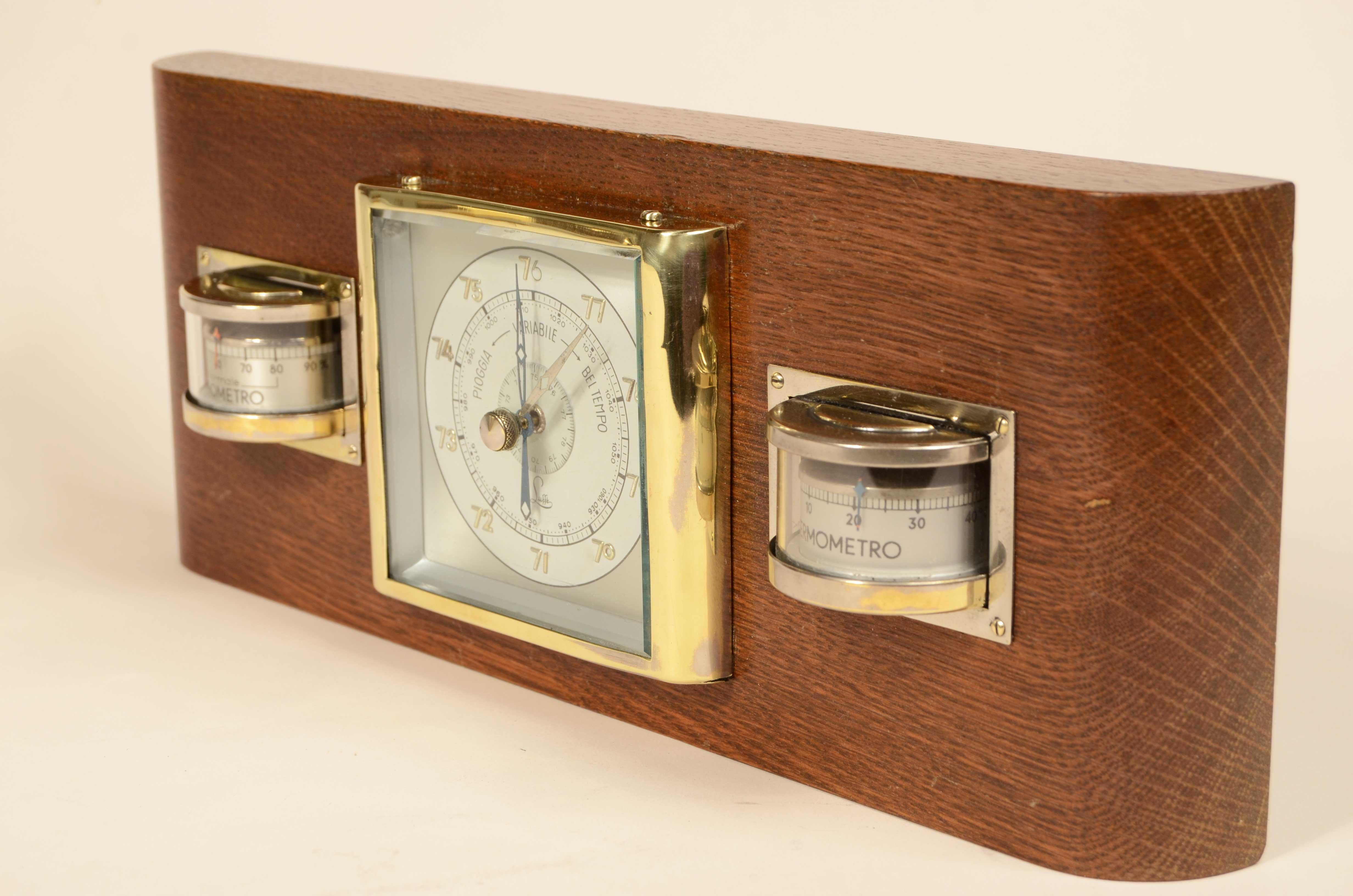 Wood and glass wall barometer station signed Lufft 1950s In Good Condition For Sale In Milan, IT