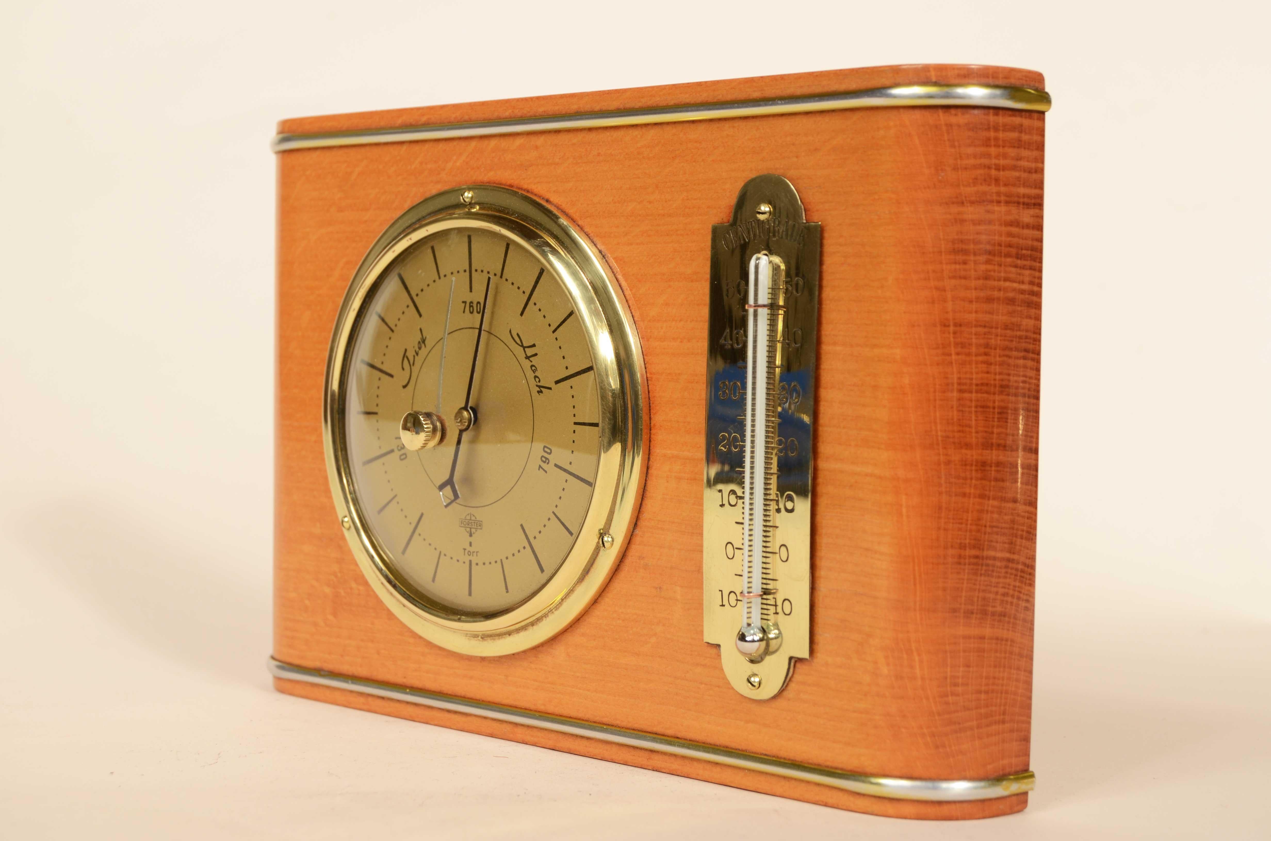Table or wall-mounted barometer station made of wood glass and brass 1950s In Good Condition For Sale In Milan, IT