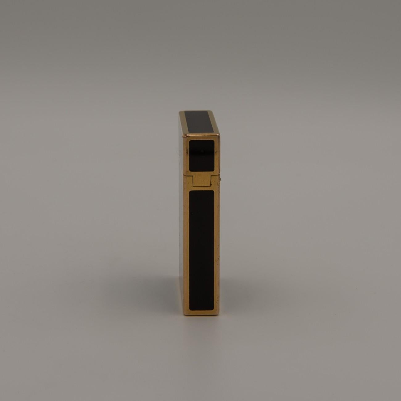 Gold Plate S.T.Dupont Ligne 2 Pocket Lighter 'Laque De Chine', circa 1985