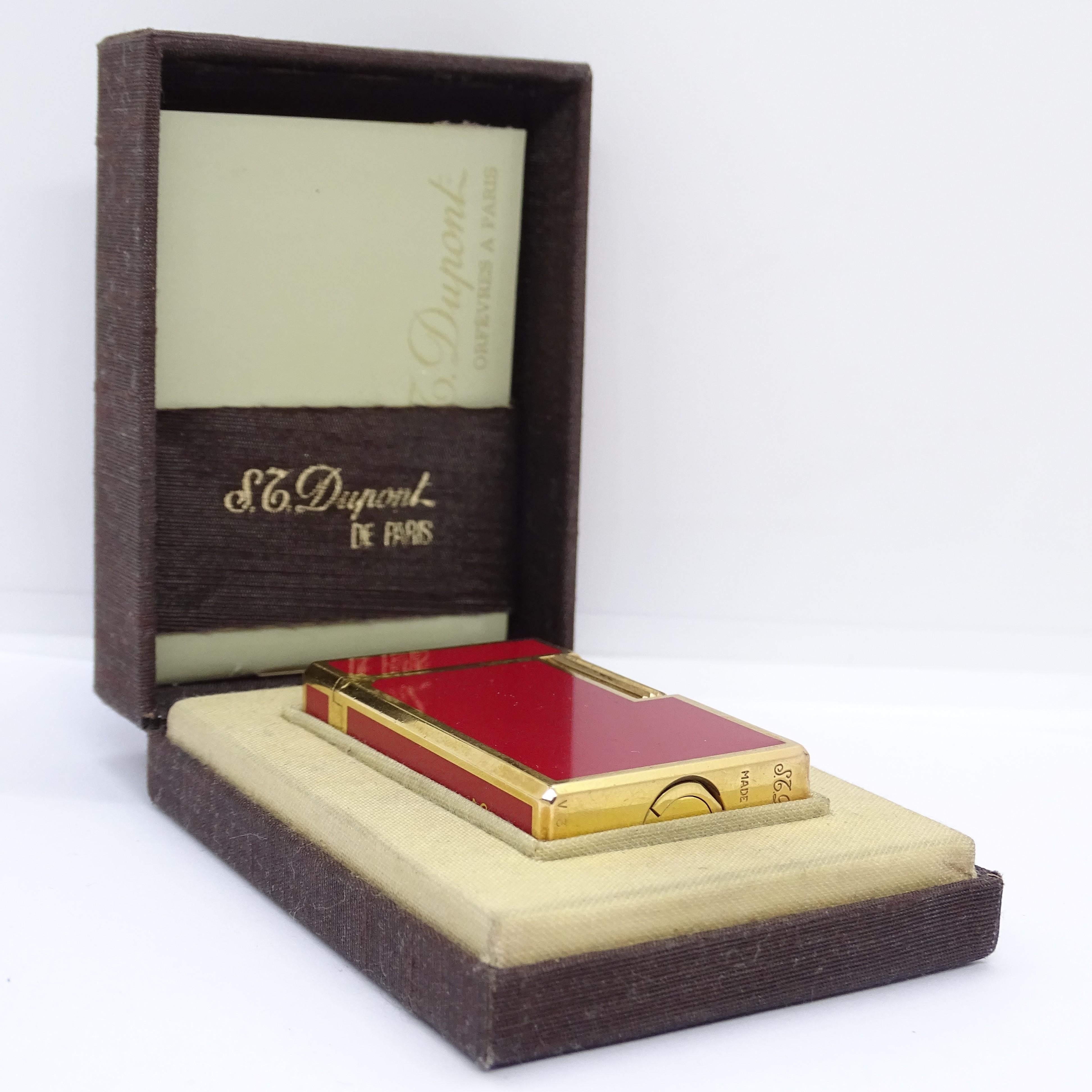 S.T.Dupont red lacquer and plated gold lighter collection For Sale 15
