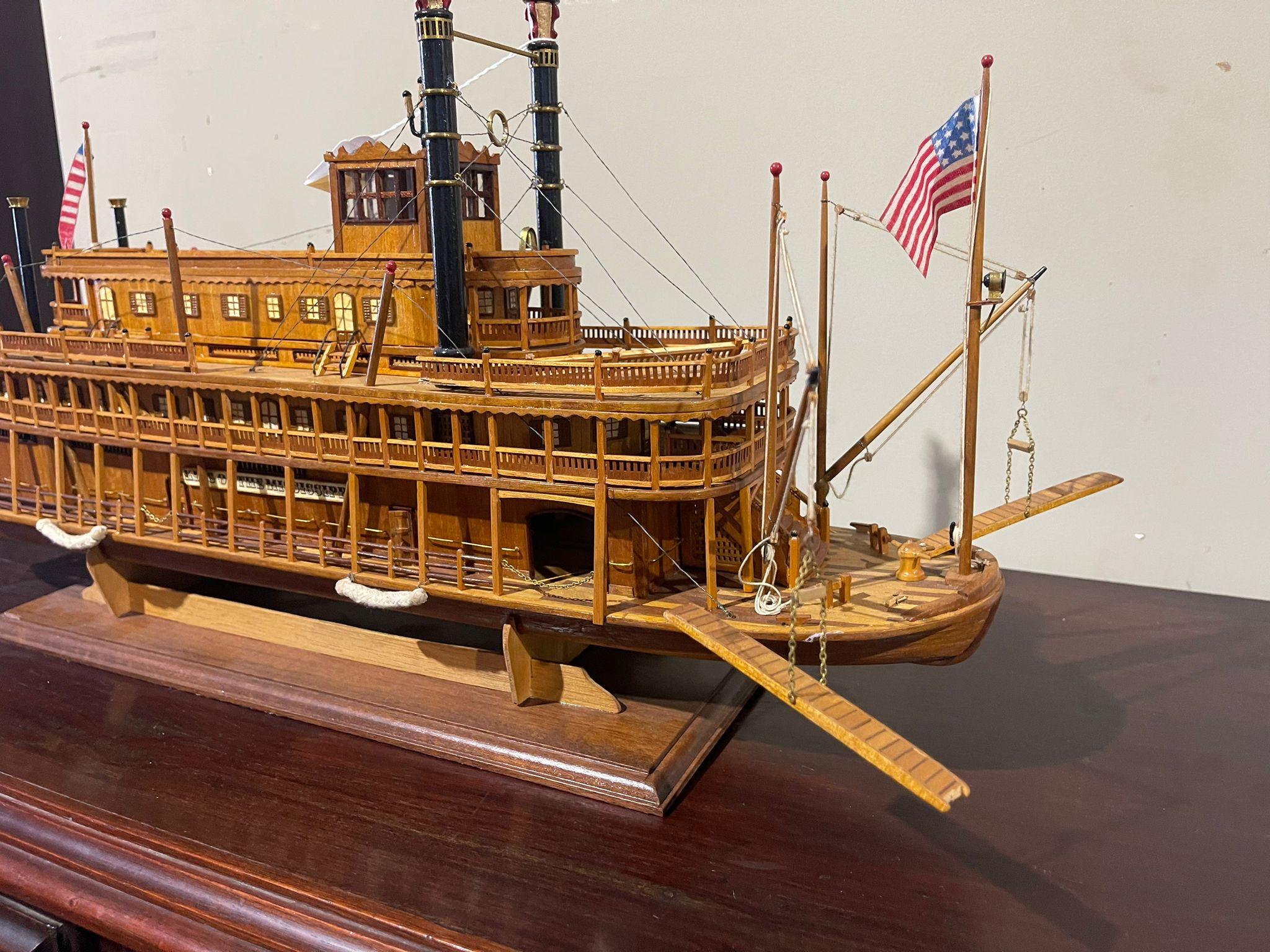 STEAM SHIP Modell „KING OF THE MISSISSIPPIPPI“ 20. Jahrhundert im Zustand „Gut“ im Angebot in Madrid, ES
