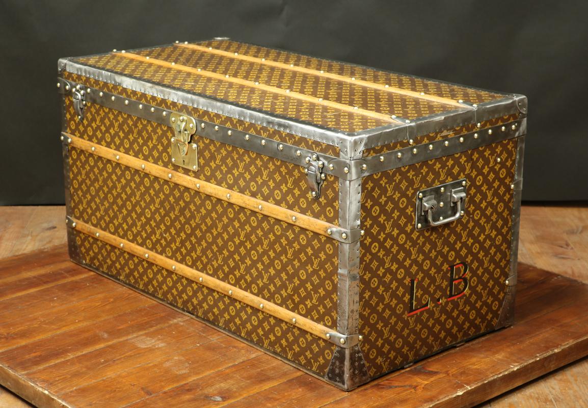 Steamer Louis Vuitton Trunk, with Its Interior in Camphor 2