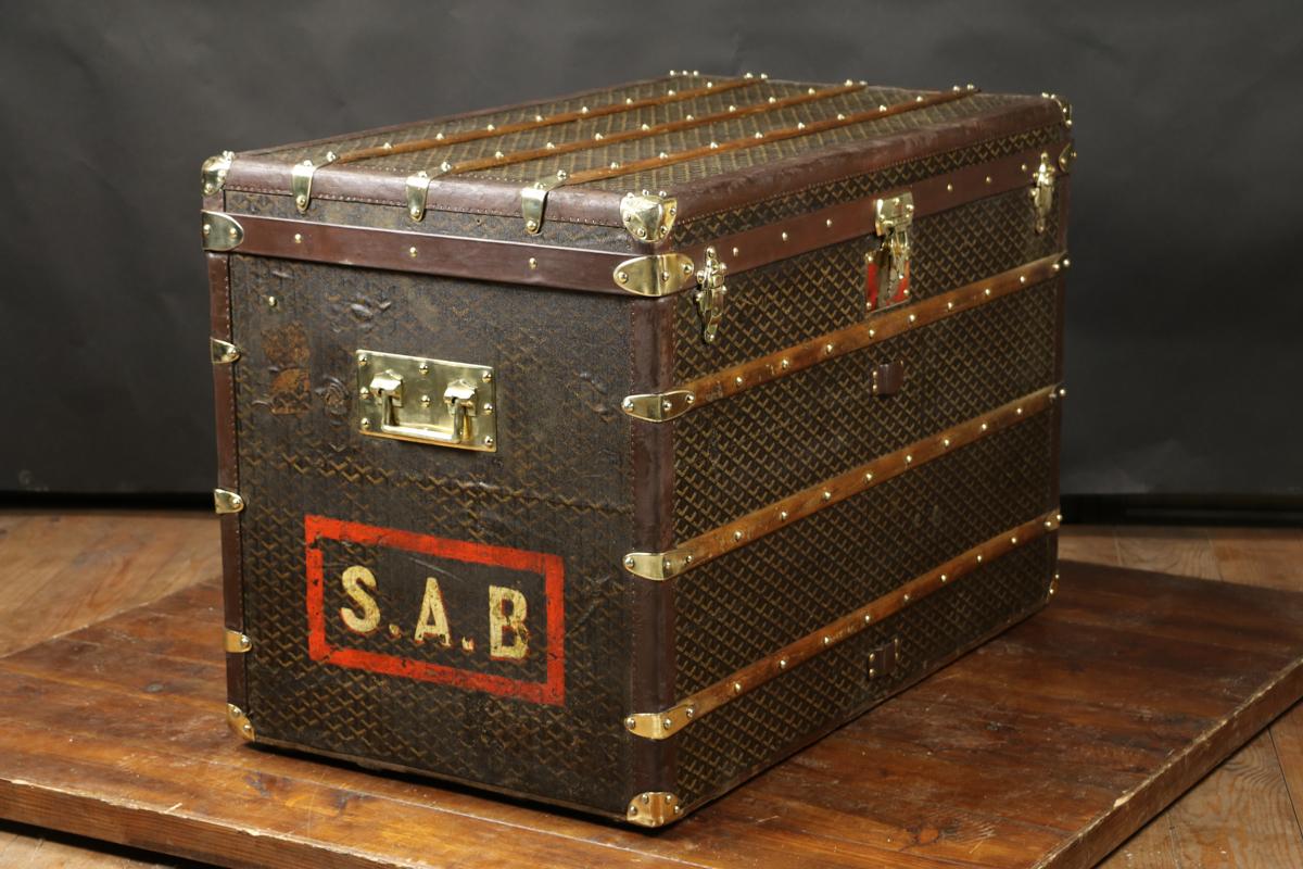 Early 20th Century Steamer Trunk Goyard, 1920s For Sale