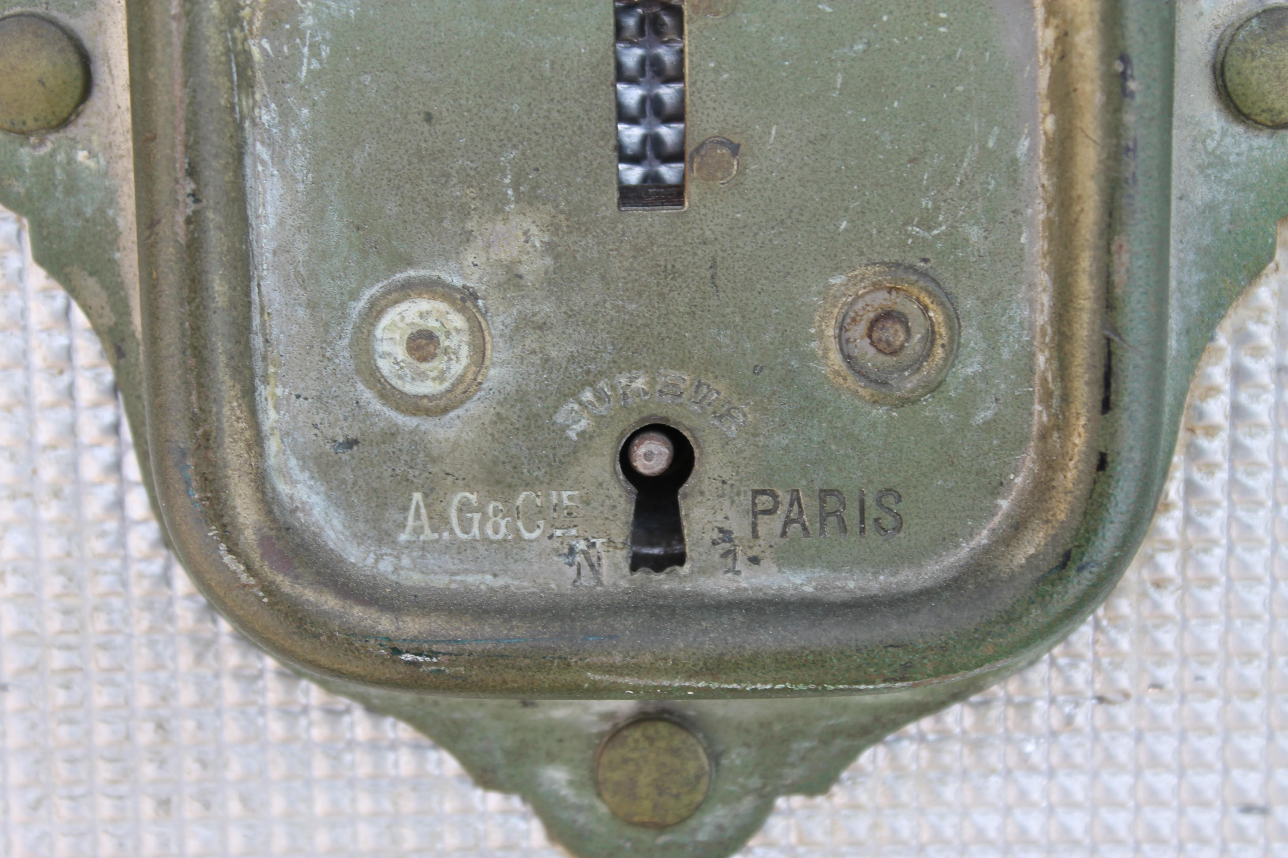 Steamer Trunk Made in Paris, France 8
