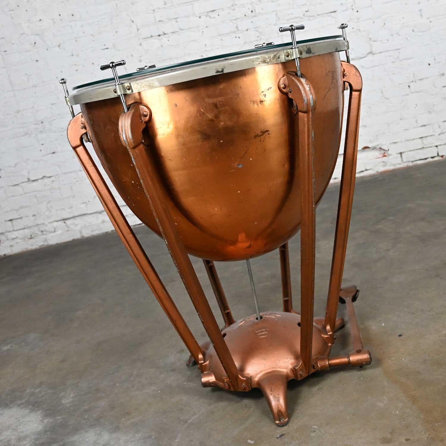 20ième siècle Table centrale à tambour en cuivre industriel Steampunk de WFL Drum Co  en vente