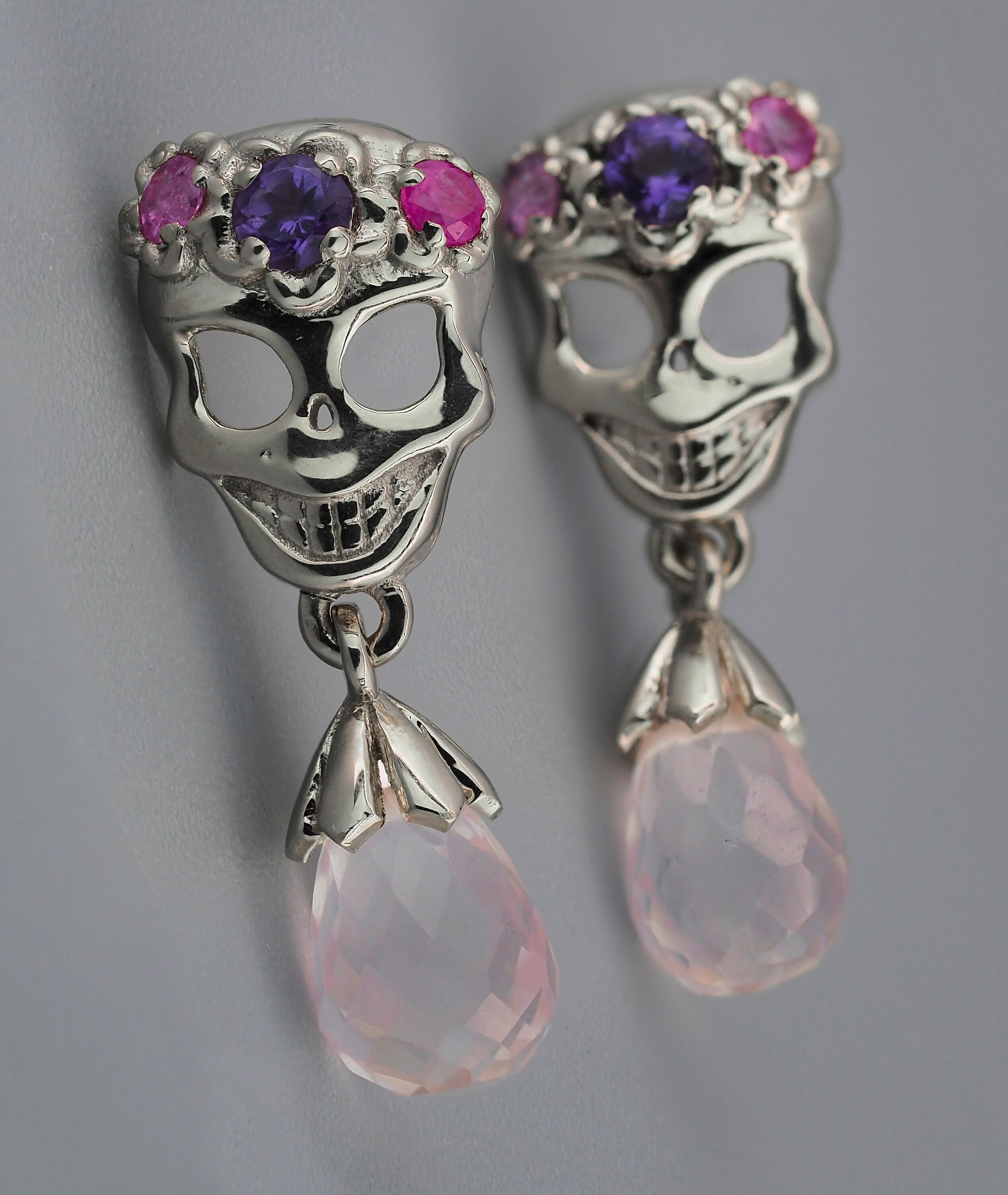Steampunk Skull Stud Earrings Damen im Angebot