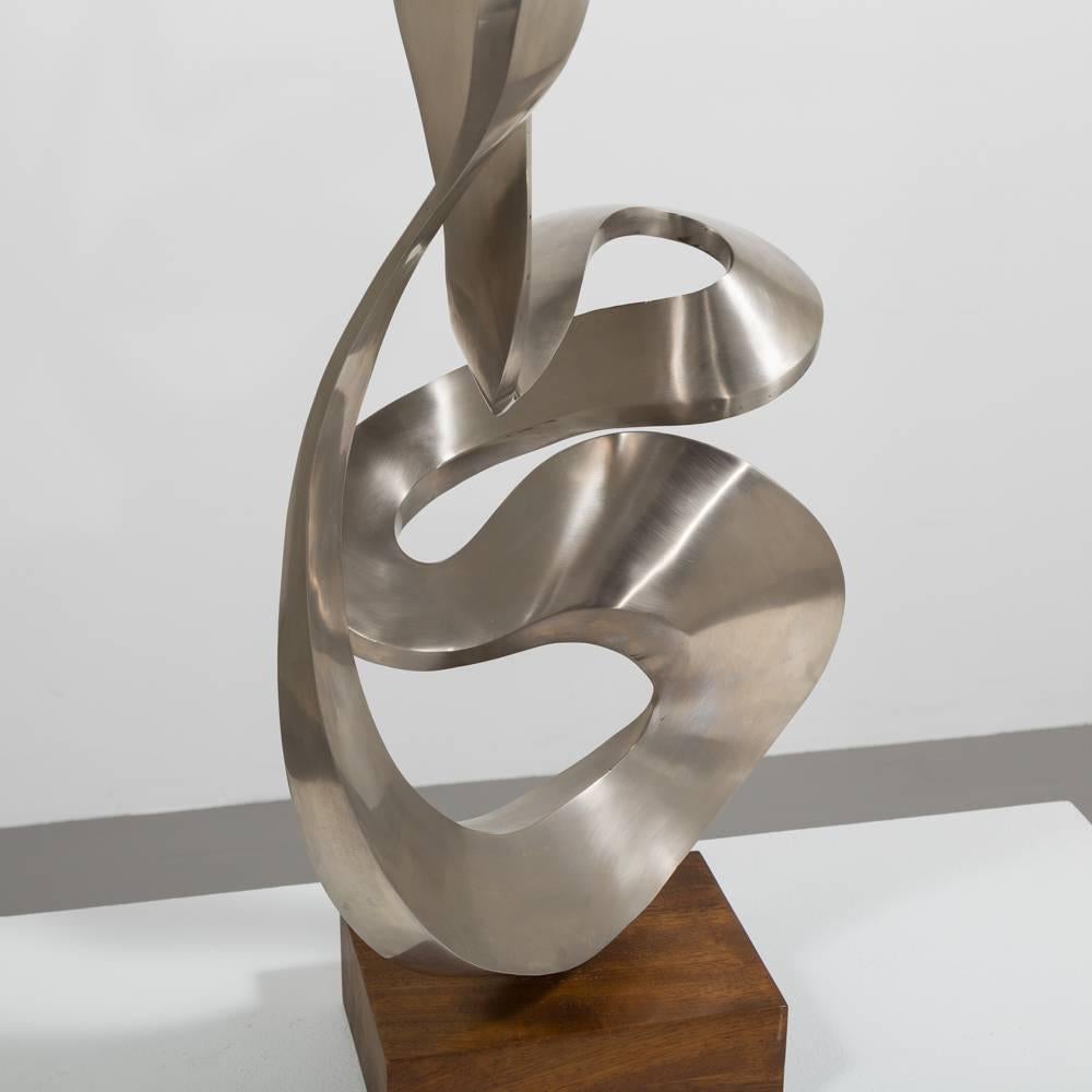 Steel Abstract Sculpture on Wooden Base, USA, 1970s In Excellent Condition In London, GB