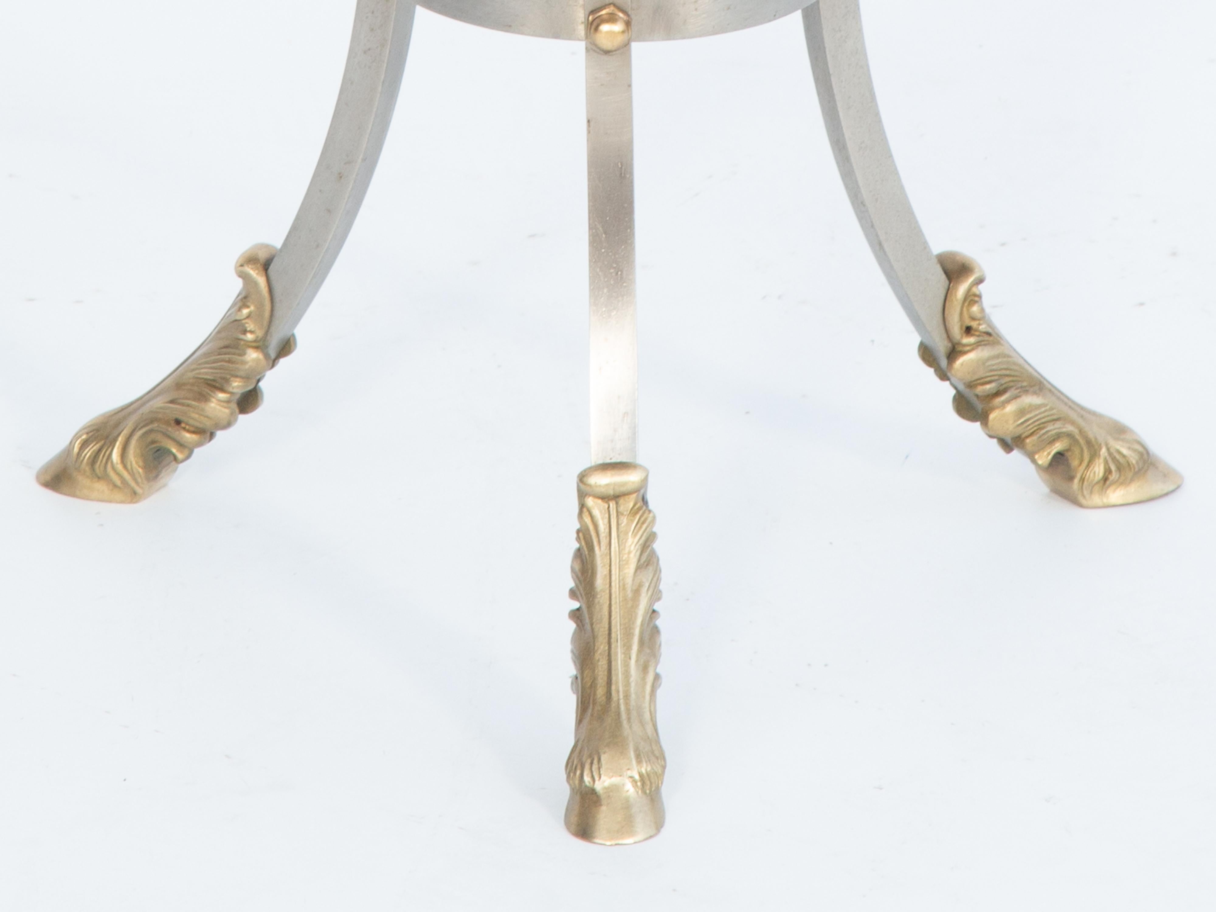 Gueridon-Drinkertisch aus Stahl und Messing im Stil von Maison Jansen mit Pferdekopfhalterungen (Bronze)