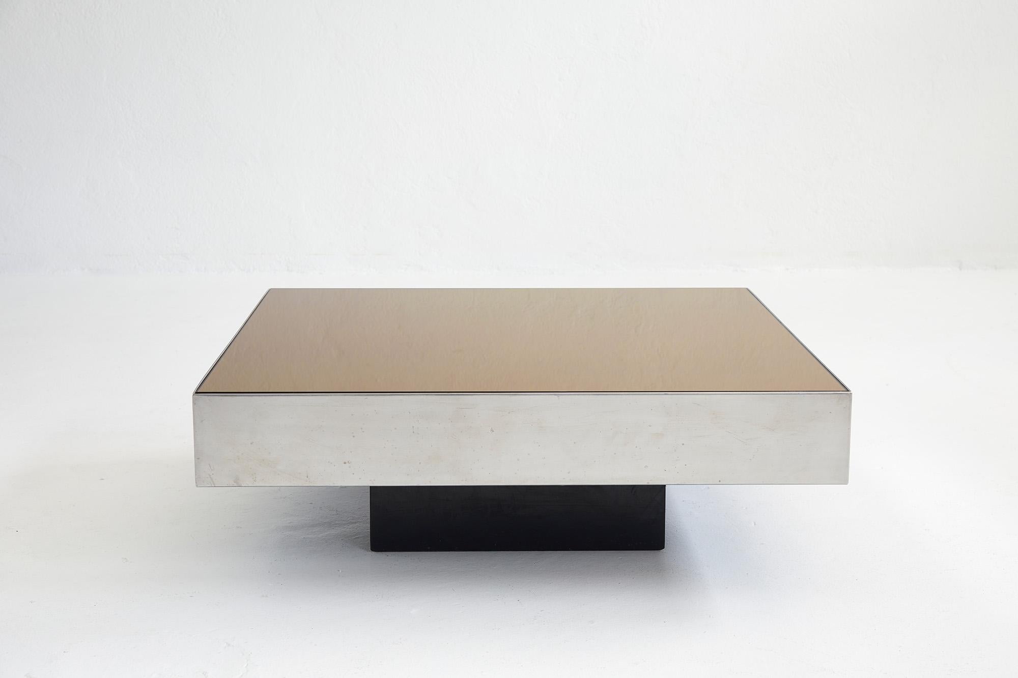 Couchtisch aus Stahl und champagnerglas von Giovanni Ausenda für NY Form, 1970 (Gebürstet) im Angebot