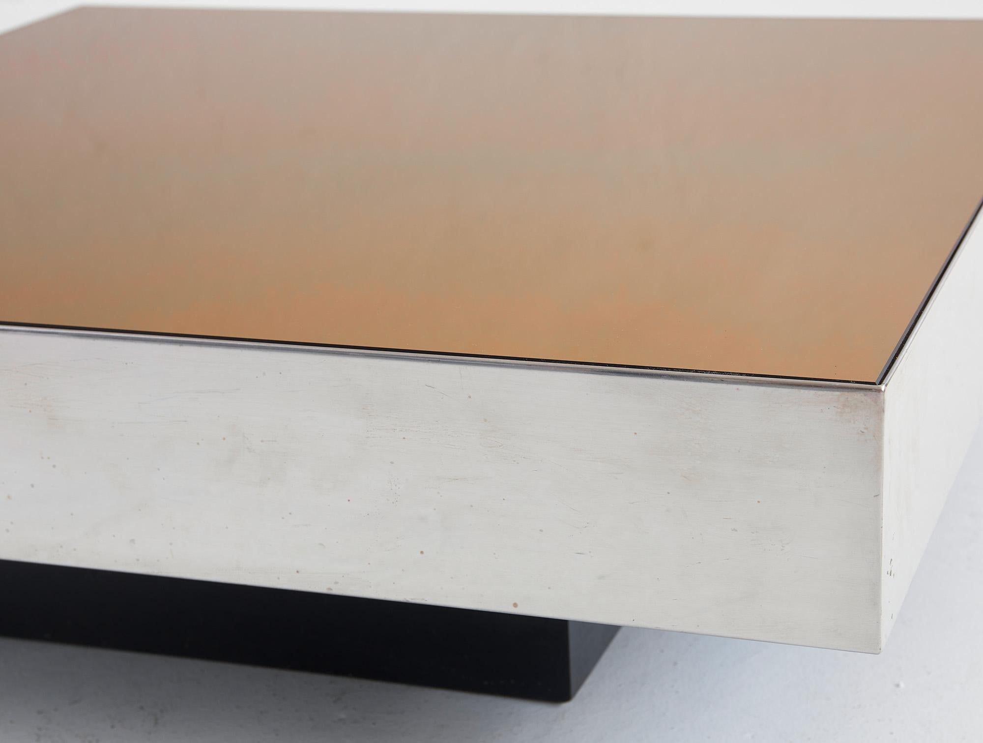 Couchtisch aus Stahl und champagnerglas von Giovanni Ausenda für NY Form, 1970 im Zustand „Gut“ im Angebot in Renens, CH