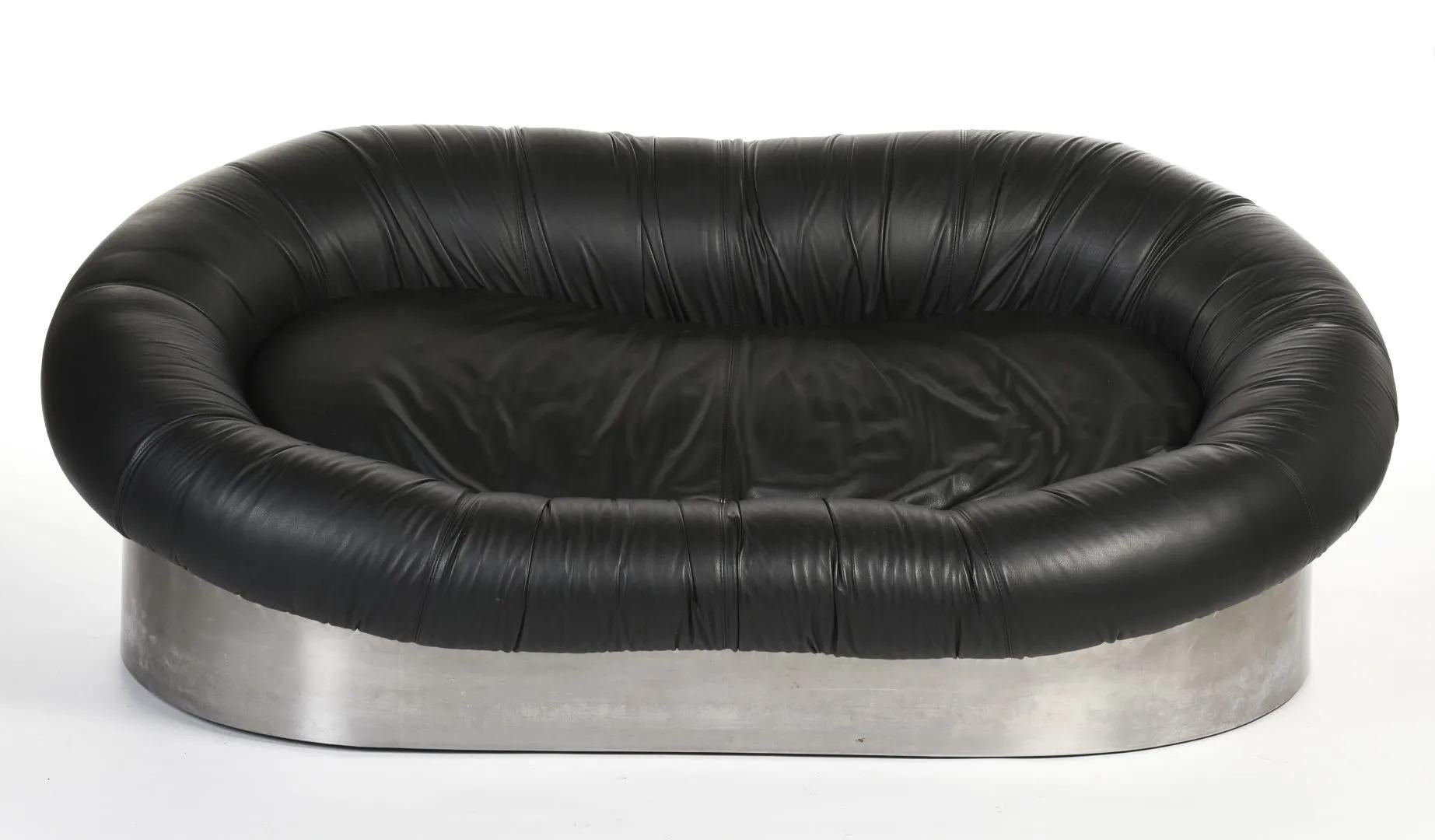 Steel and Leather Sofa, circa 1960-1970 In Good Condition In Saint-Ouen, FR