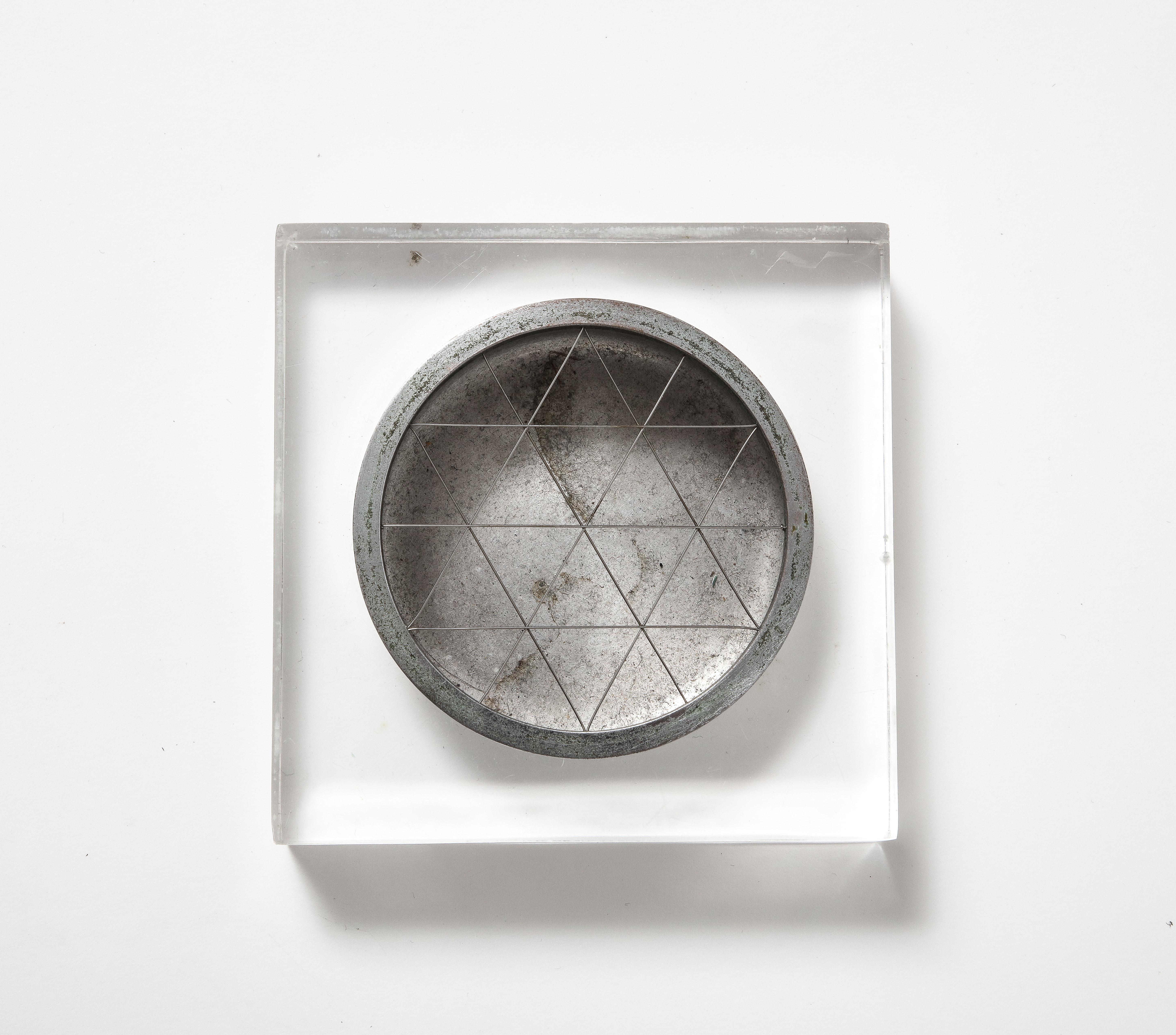 Vide poche gráfico de acero y lucite 