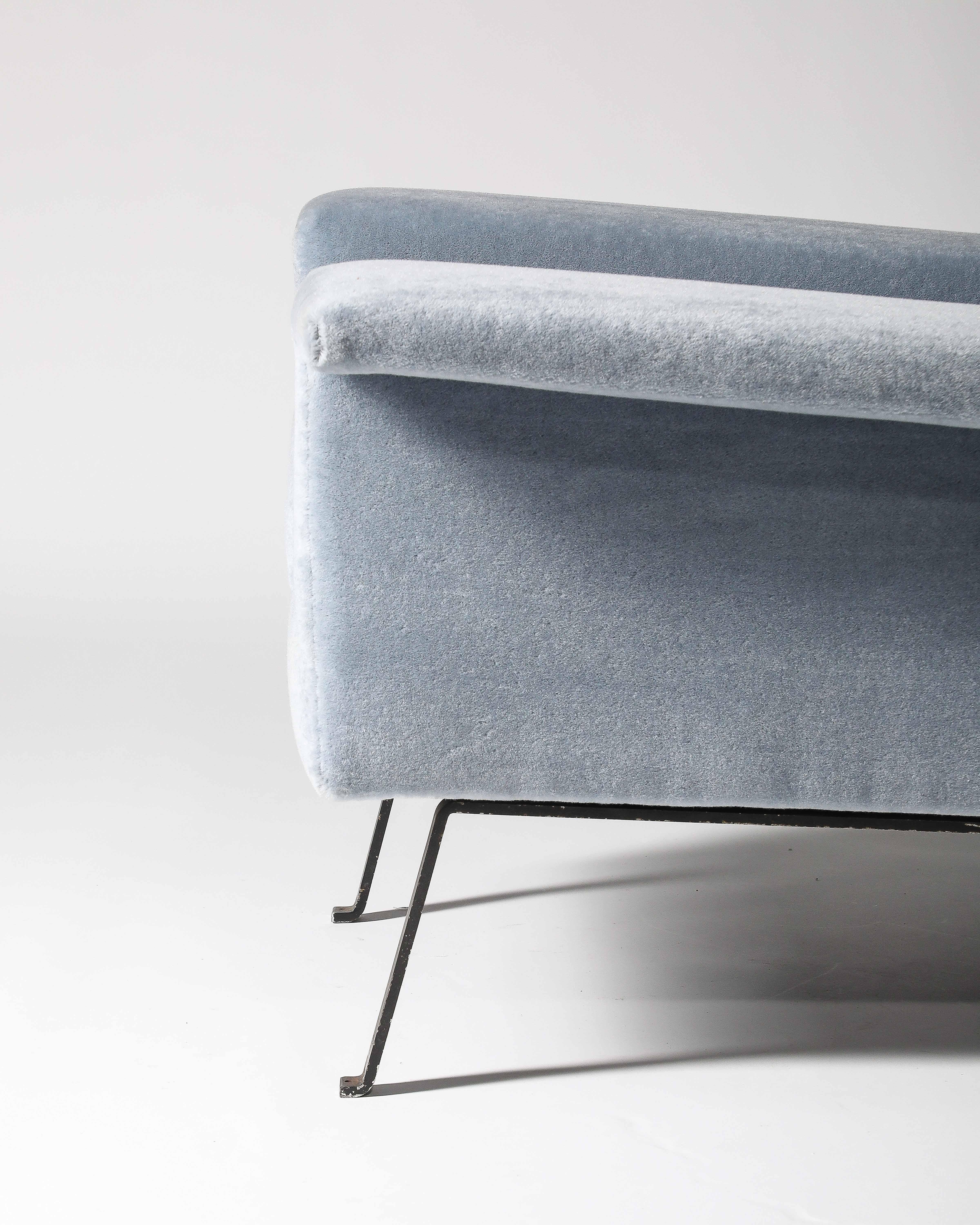 Fauteuil en acier et mohair à la manière d'Ico Parisi, Italie, c. 1960 en vente 4