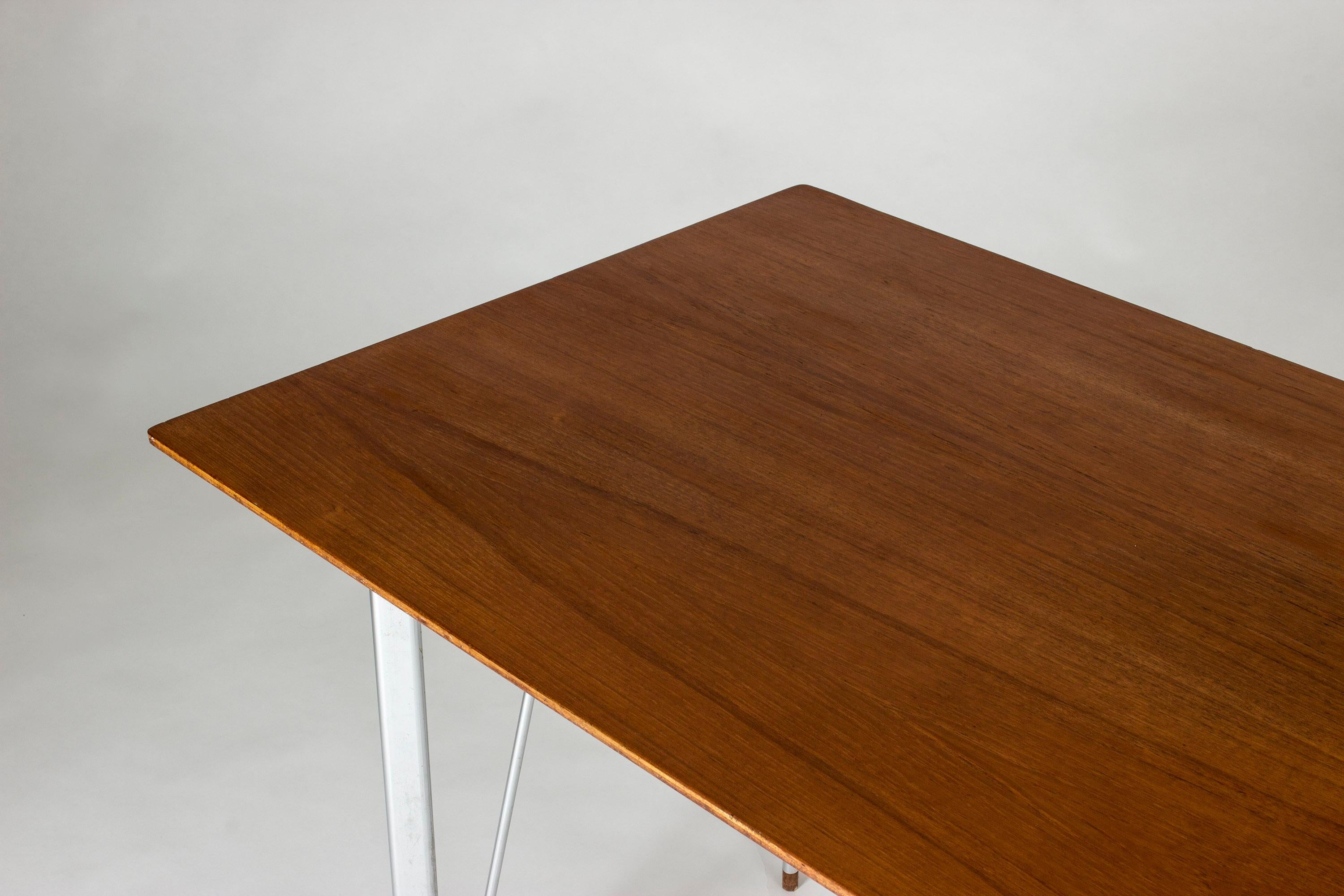 Steel and Teak Desk by Arne Jacobsen for Fritz Hansen. Denmark, 1960s For Sale 2