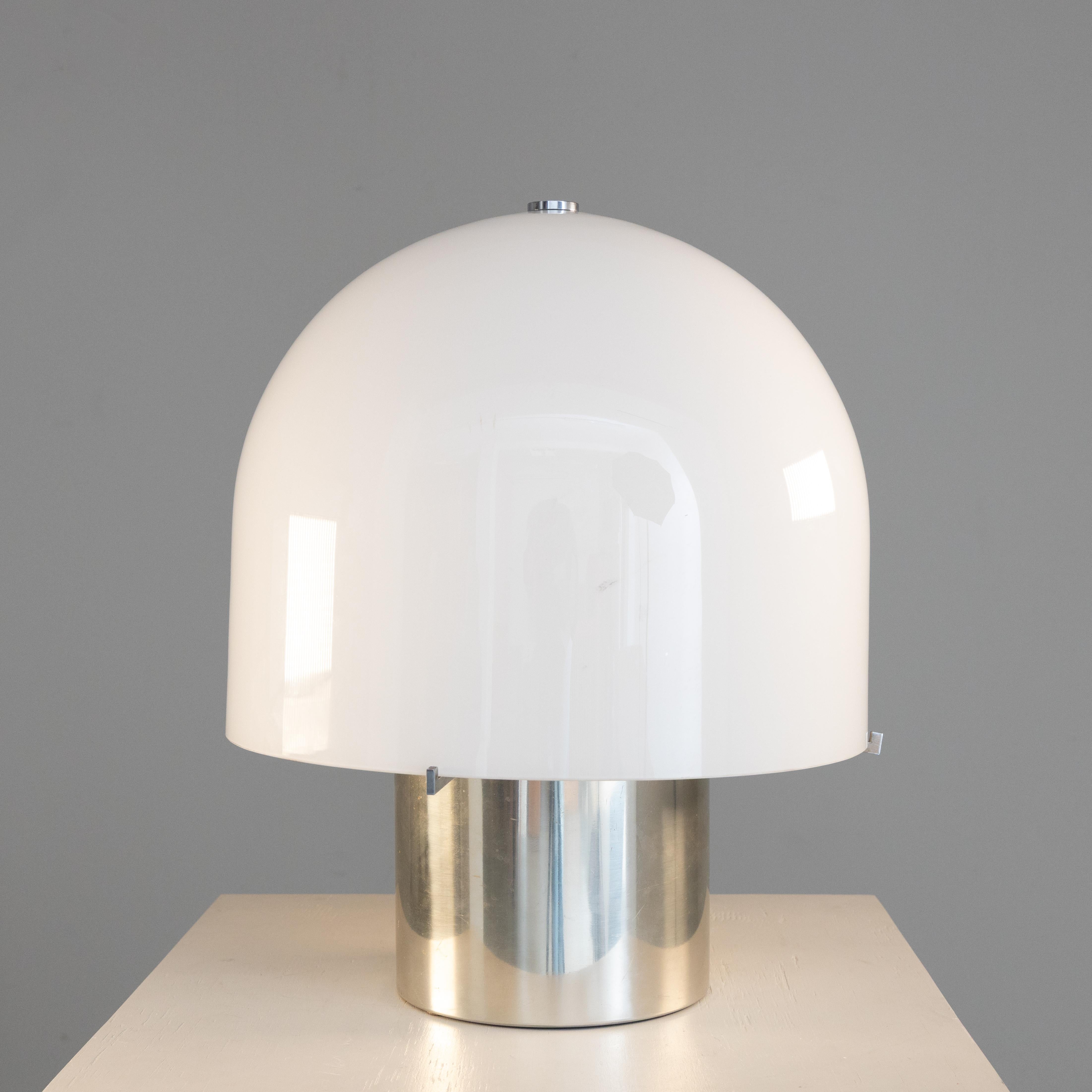 Ère spatiale Lampe de table en acier et verre blanc, 1970 en vente