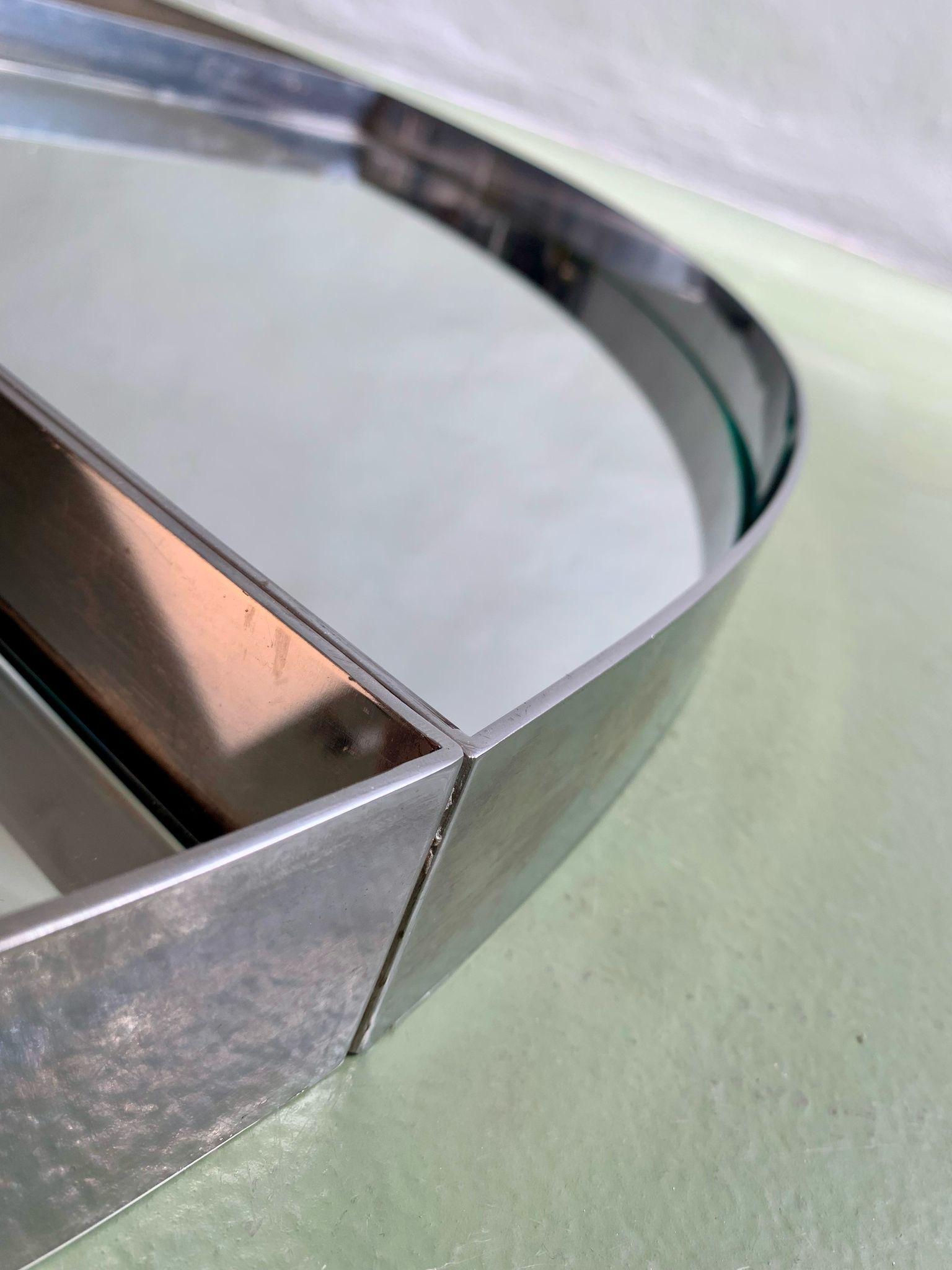 Steel circular mirror by G. Offredi, Italy, 1970s in vendita 5