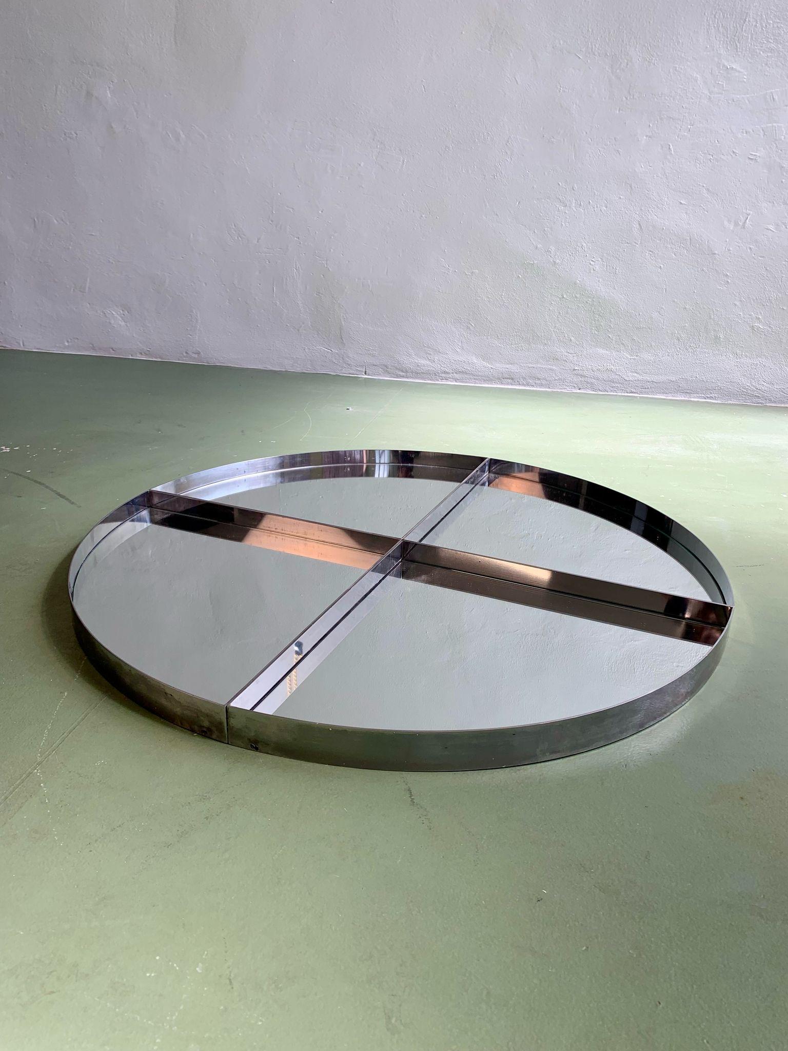 Mid-Century moderno Steel circular mirror by G. Offredi, Italy, 1970s in vendita