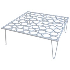 Table basse en acier avec cercles