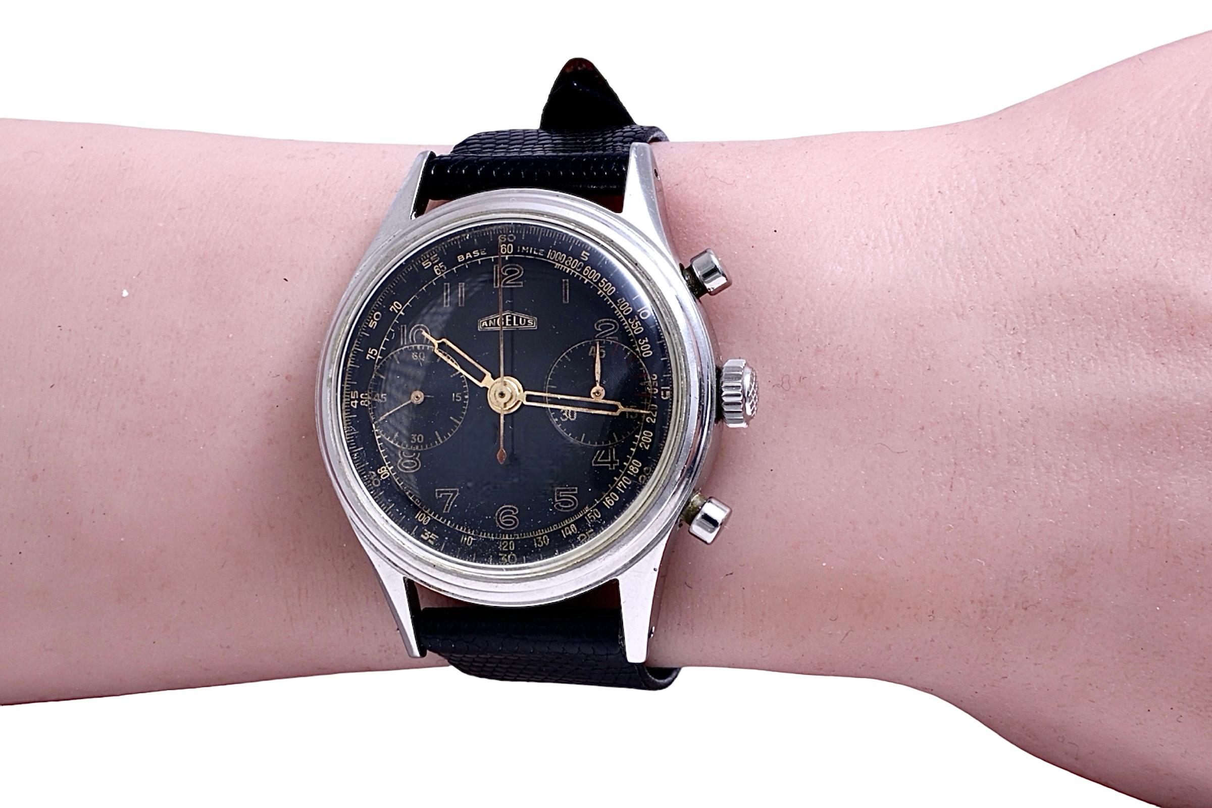 Montre-bracelet chronographe Angelus Jumbo en acier avec cadran doré pour collectionneurs en vente 4