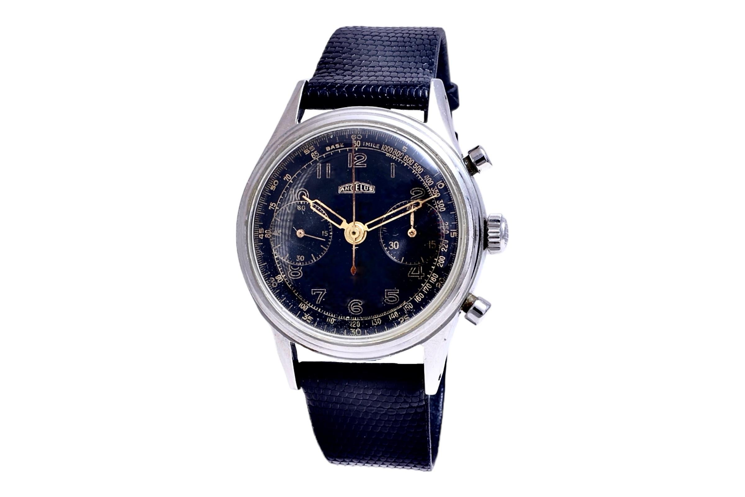 Steel Collectors Angelus Jumbo Chronograph Wrist Watch Gilt Dial In Excellent Condition For Sale In Antwerp, BE