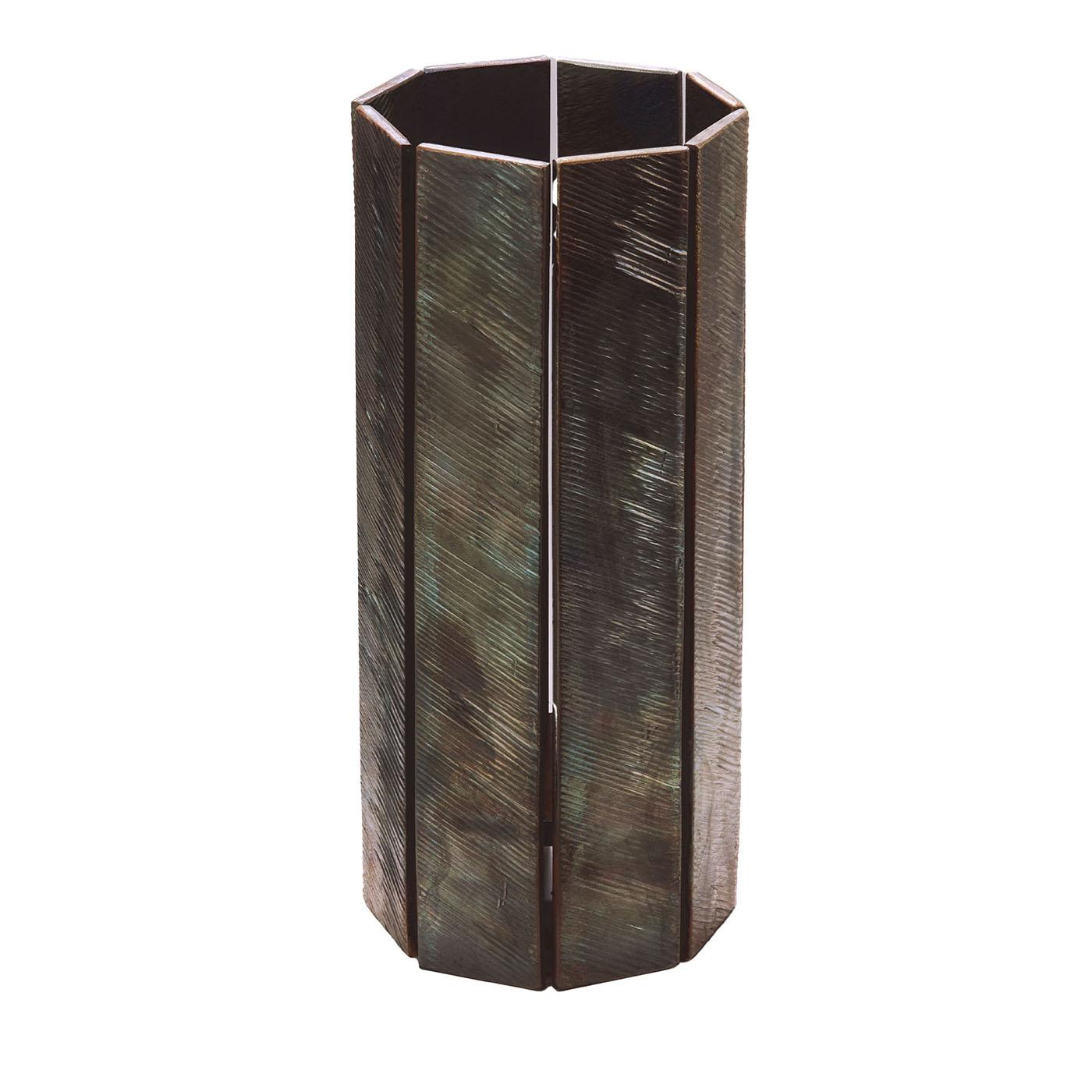 Deko-Vase aus Stahl „Essenza“ von Antonio De Marco (21. Jahrhundert und zeitgenössisch) im Angebot