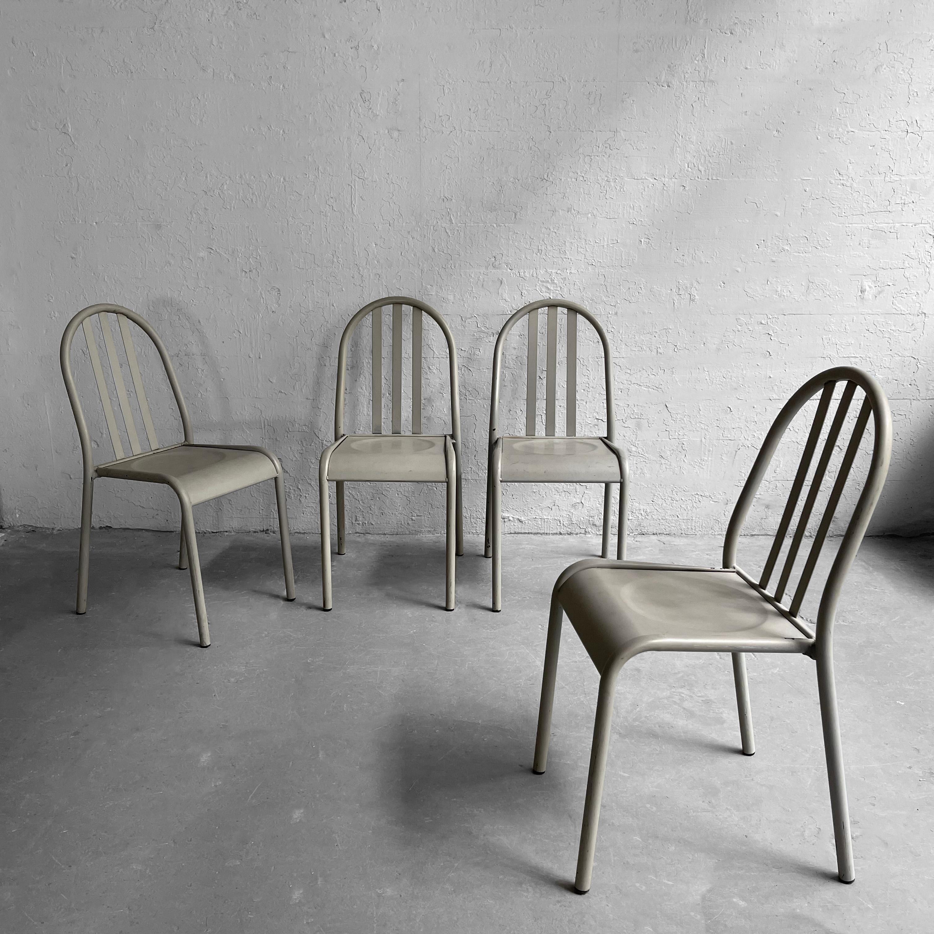 Esszimmerstühle aus Stahl im Stil von Robert Mallet-Stevens (Postmoderne) im Angebot