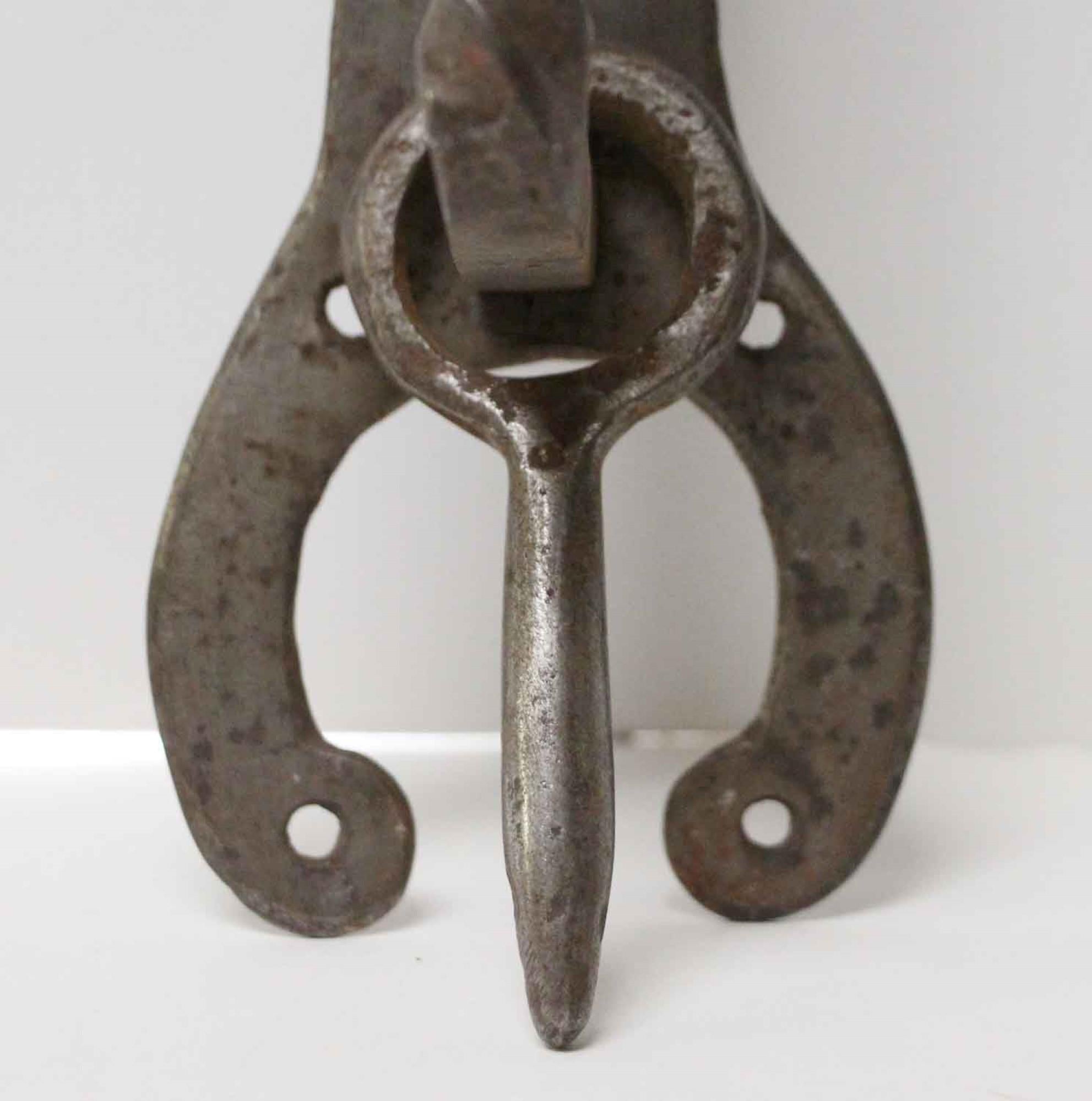 Stahl-Türgriff aus Stahl im Arts and Crafts-Stil mit Daumengiebel im Zustand „Gut“ im Angebot in New York, NY