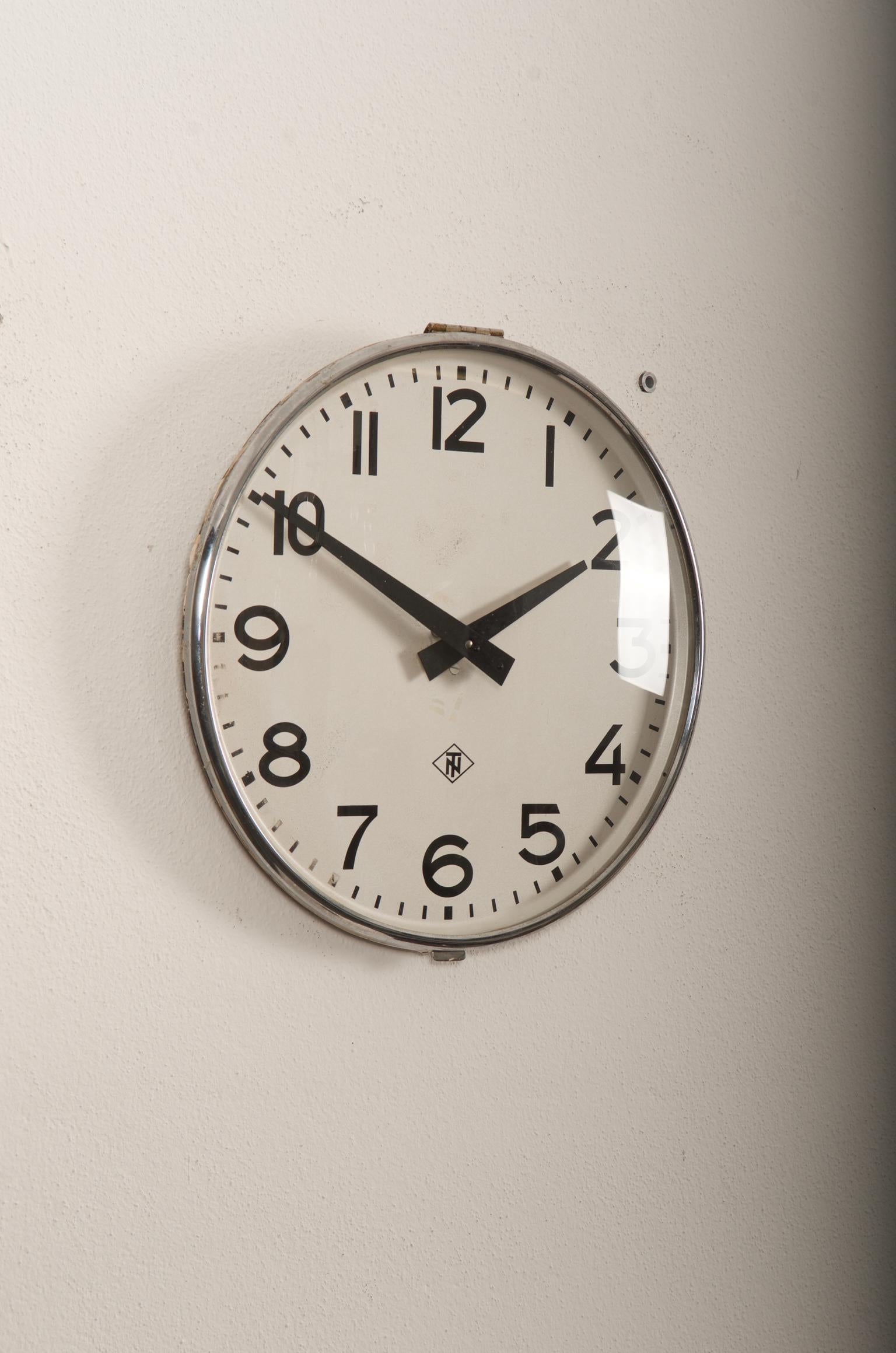 Steel Industrial, Factory, Workshop Wall Clock In Good Condition In Vienna, AT