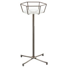 Seau à glace/Plant Stand en acier, lucite et nickel