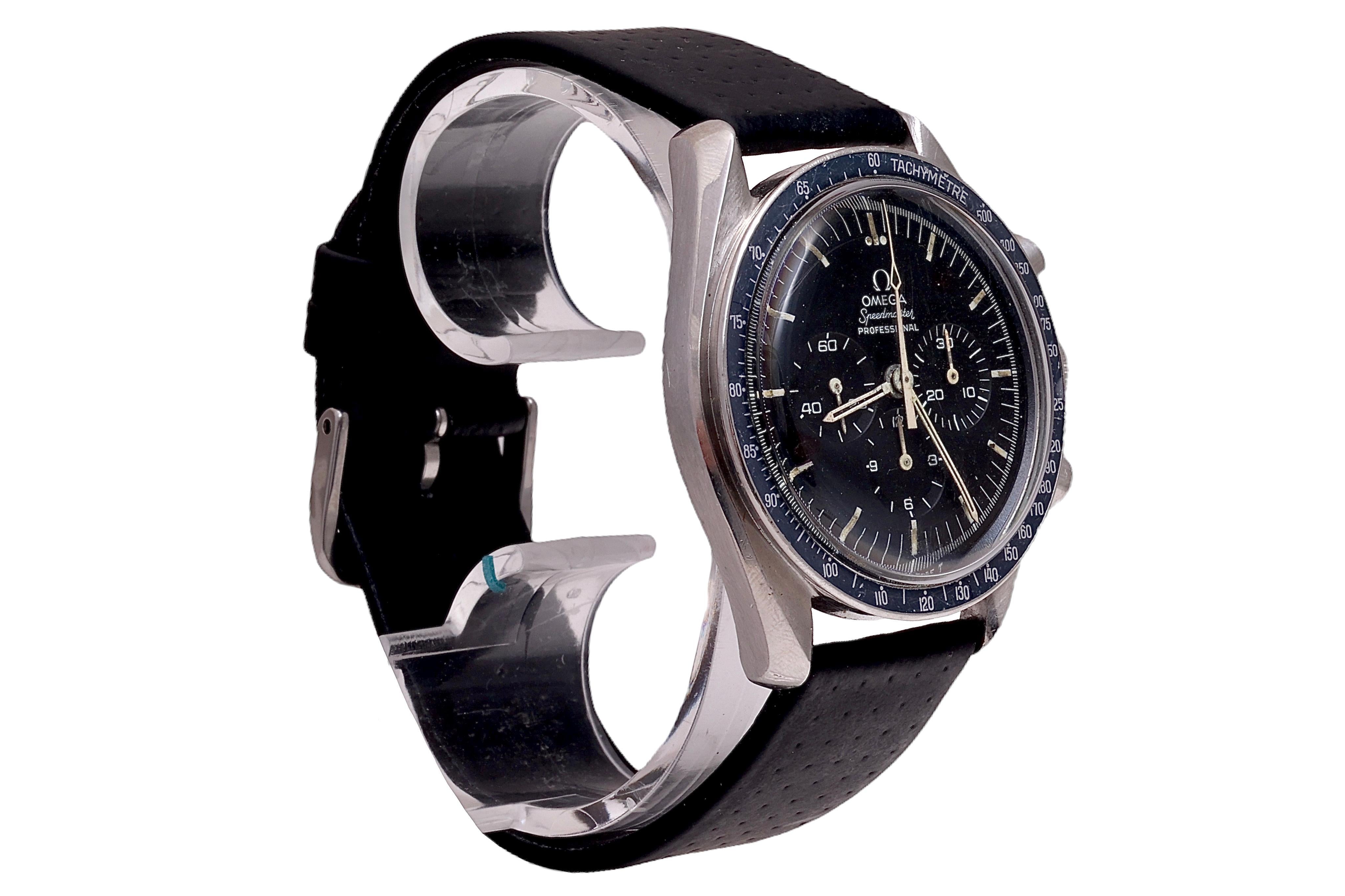 Artisan Omega Speedmaster, montre-bracelet chronographe vintage en acier des années 1970, réf. ST145.022 en vente