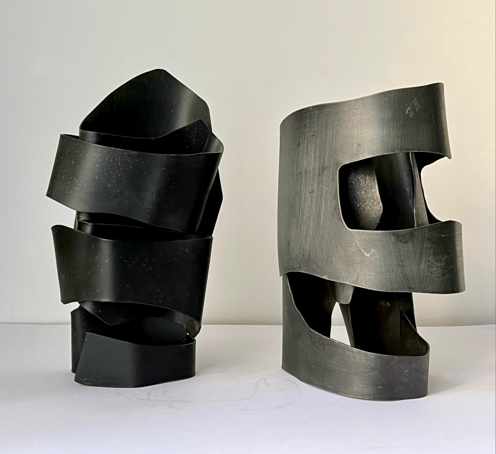 Escultura de acero, Casco II, Inglaterra Años 70 en venta 6