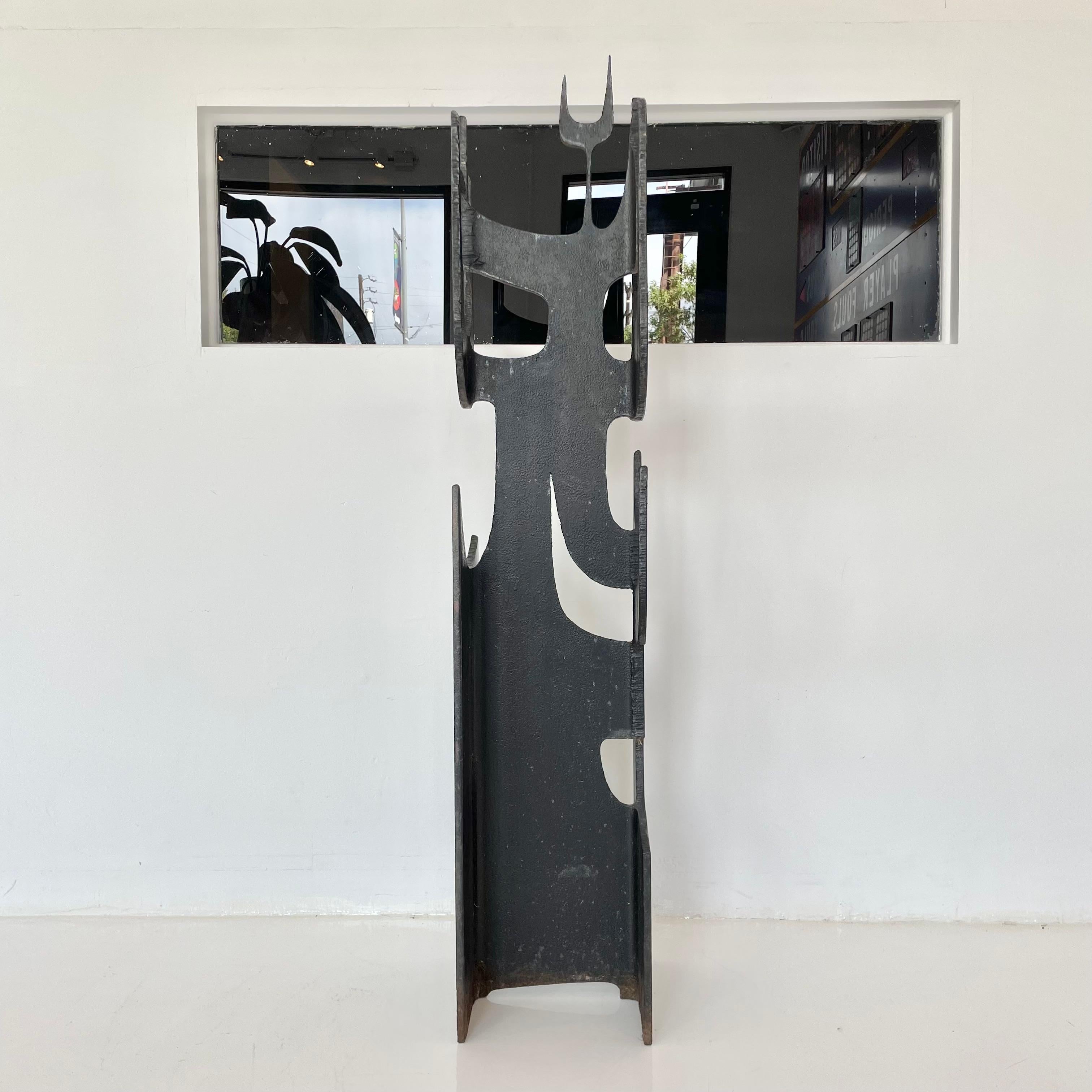 Steel Sculpture in the Style of Alexander Calder For Sale 10