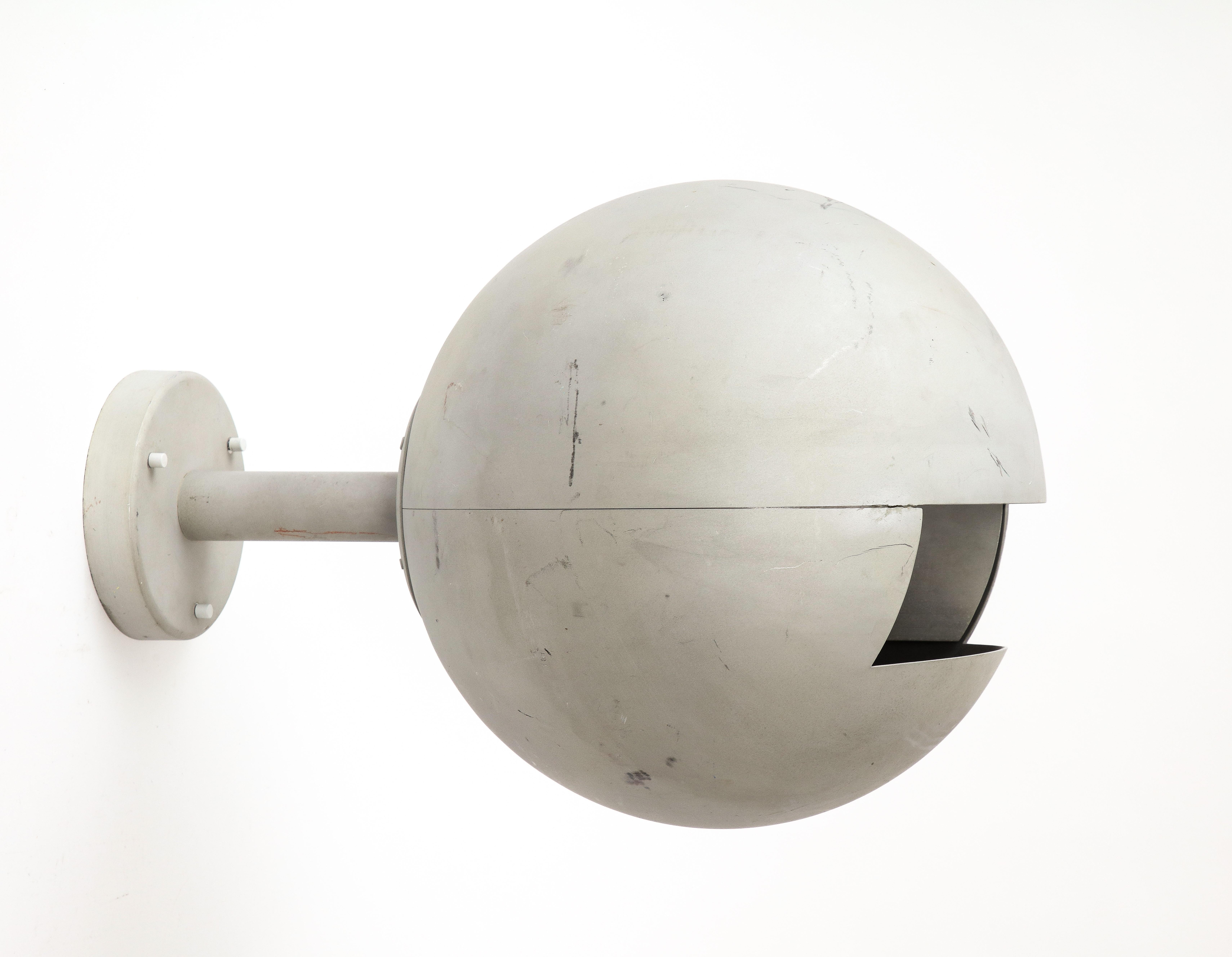 Apliques Esfera de Acero de Suecia, c. 1970 en venta 9