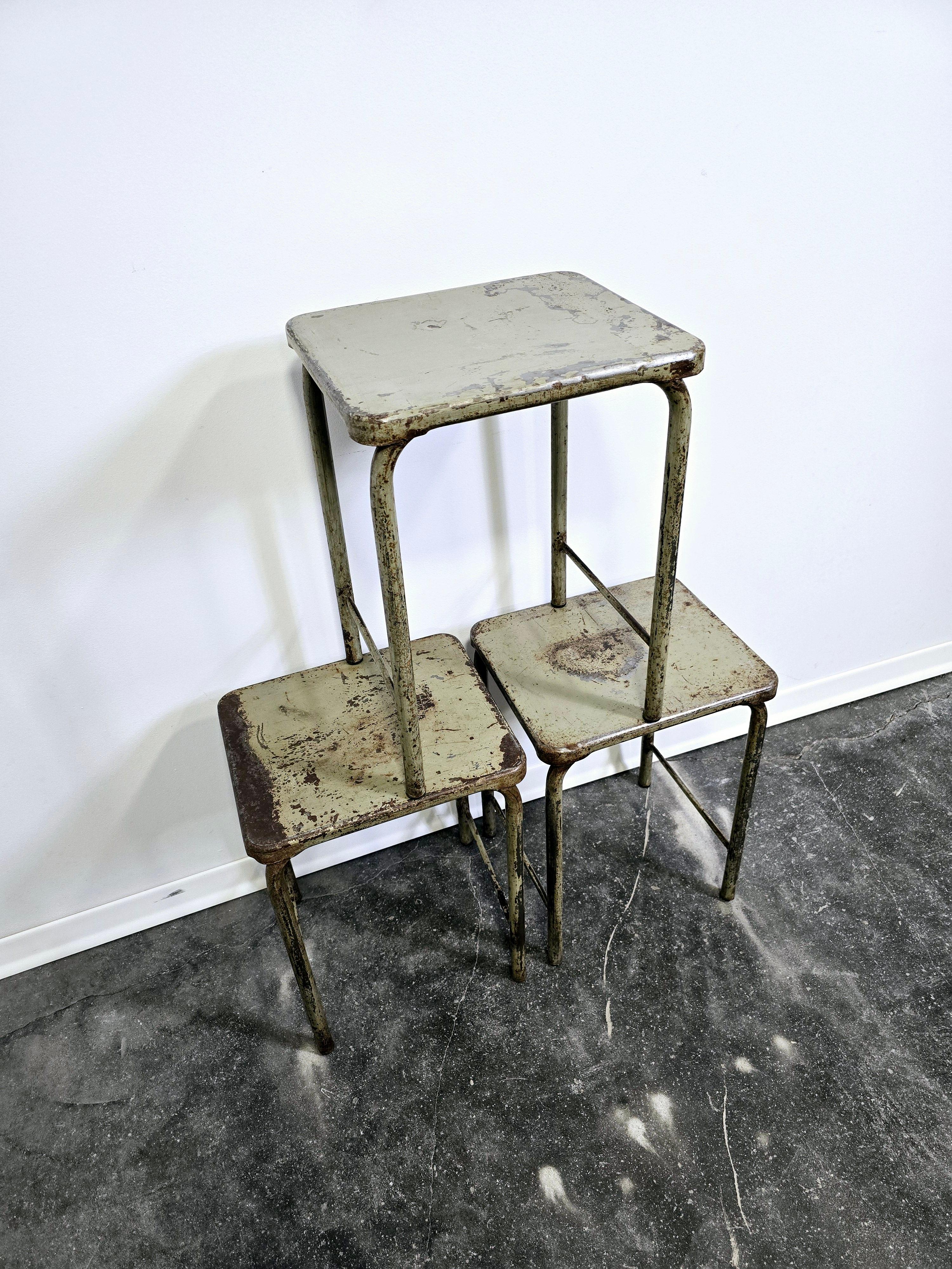 Taburetes de acero años 50 en venta 7