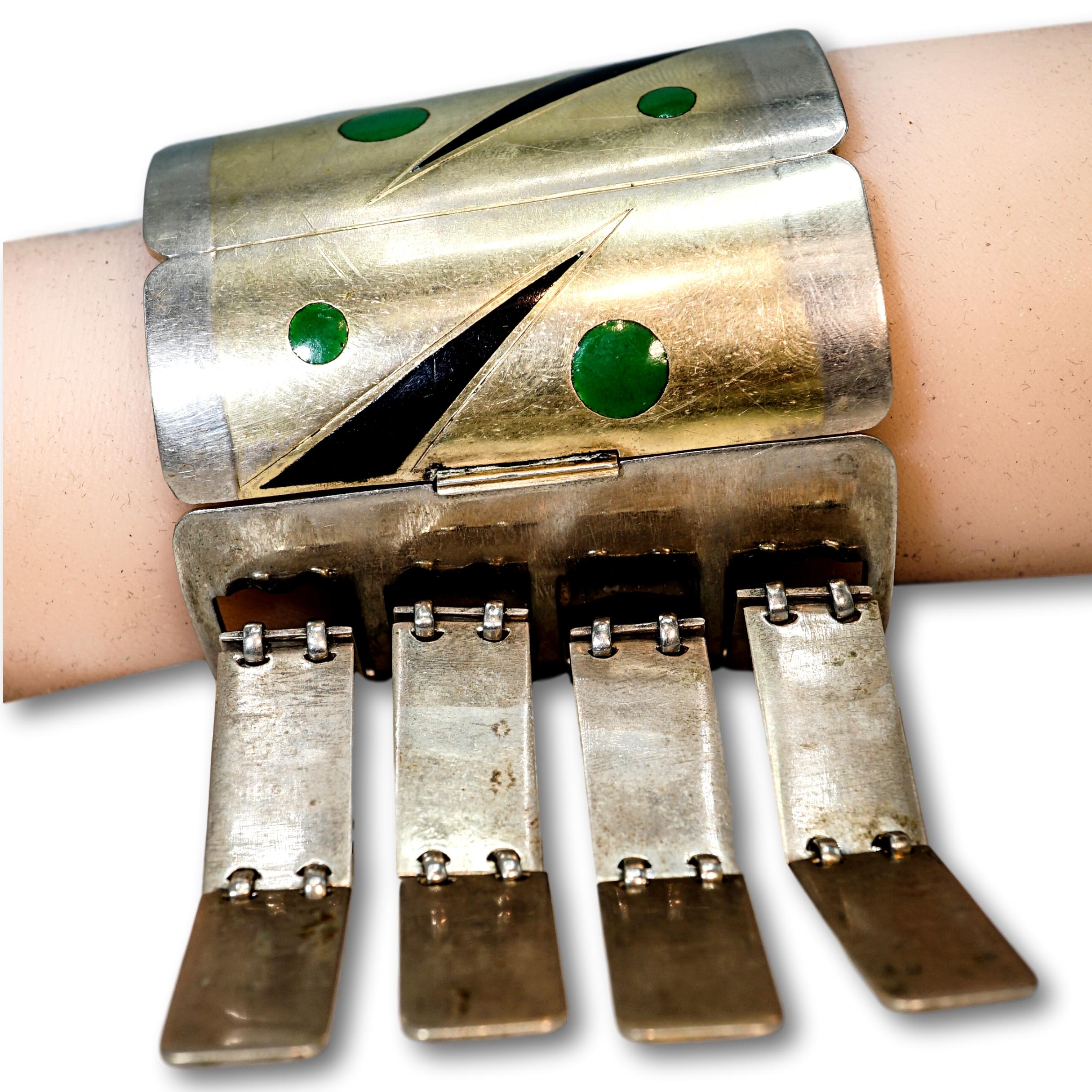 Steel Vintage Bangle with Vermeil Gold and Black and Green Enamel In Excellent Condition For Sale In New York, NY