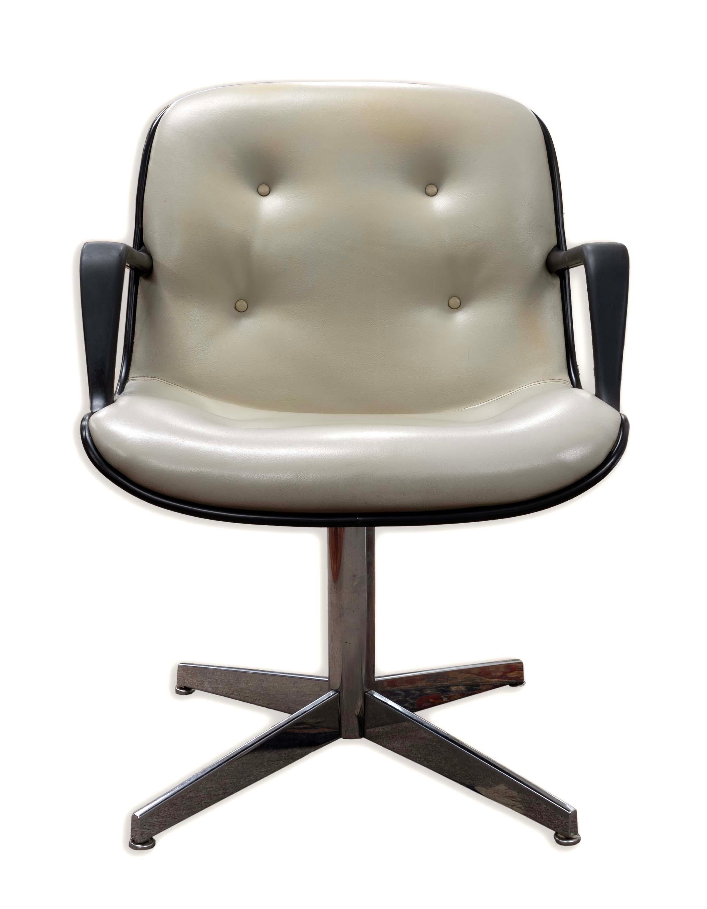 Classic Steelcase 1960s Office Armchair #451 in Dove Grey Mid Century Modern. This sleek office chair embodies the perfect blend of style and comfort, with its iconic mid-century modern design and dove grey upholstery. Featuring a sturdy chrome base