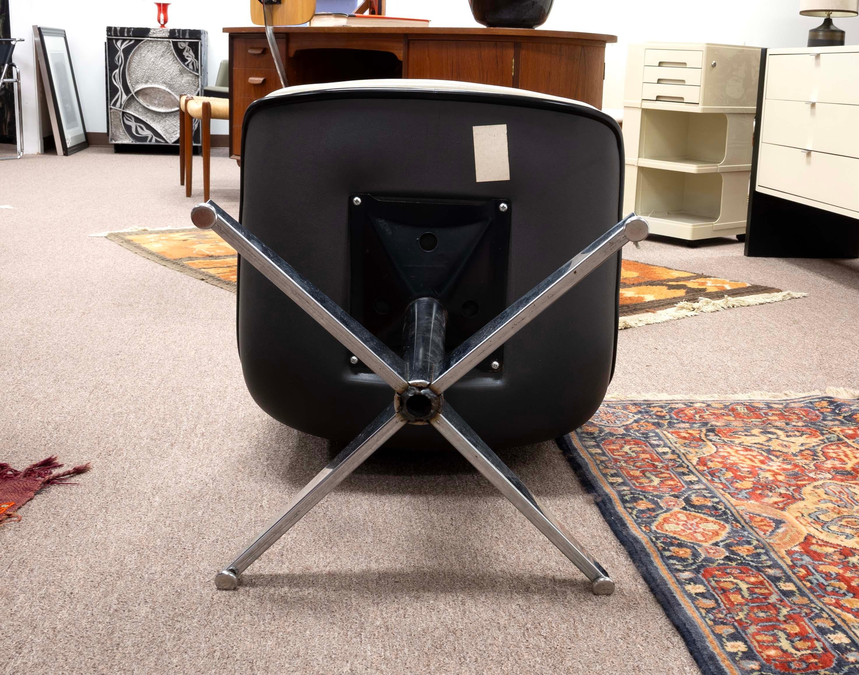 Steelcase 1960s Office Armchair #451 Dove Grey Mid Century Modern For Sale 2