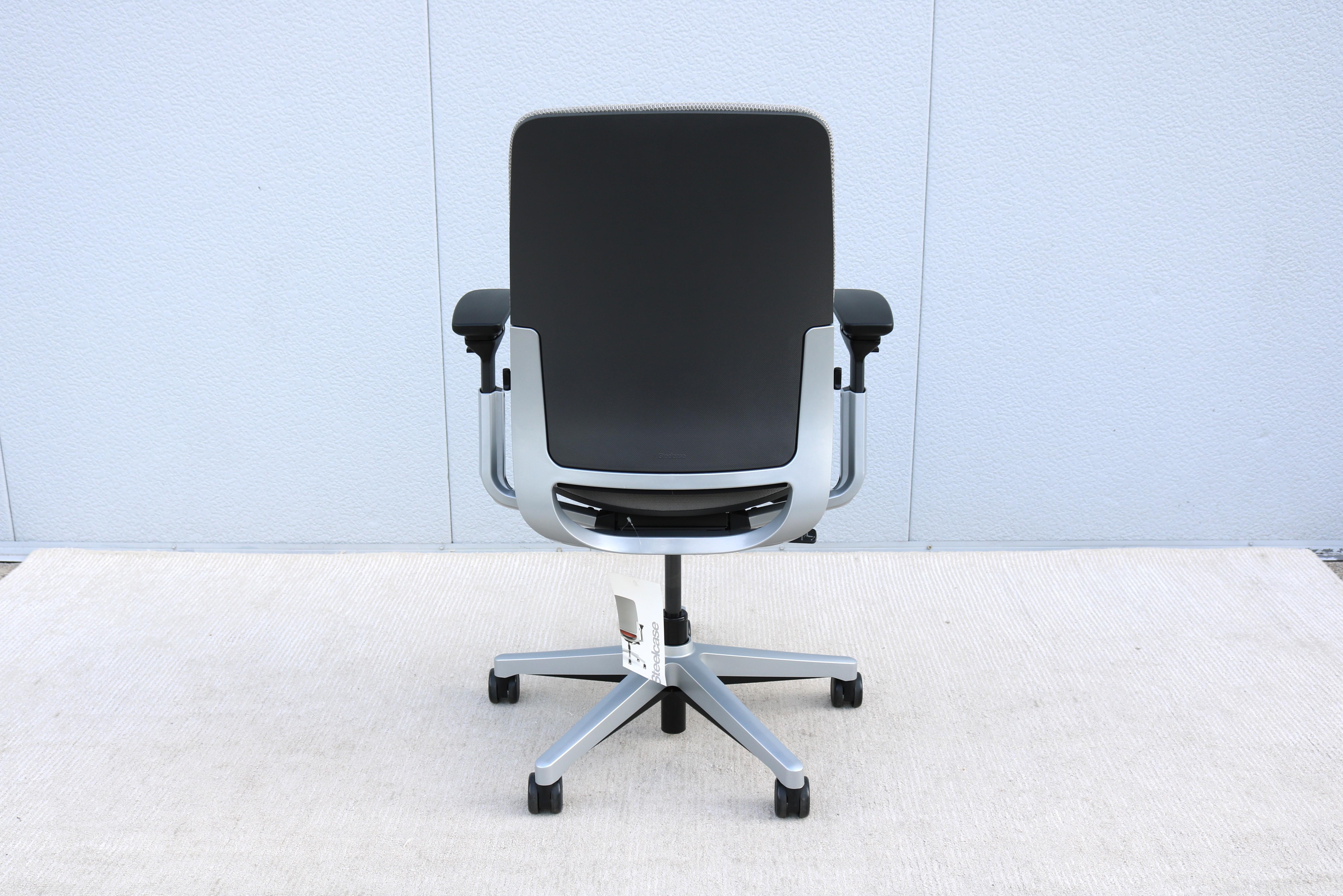 Steelcase Amia Executive Ergonomic Adjustable Office Chair Grey Fabric Brand New 3