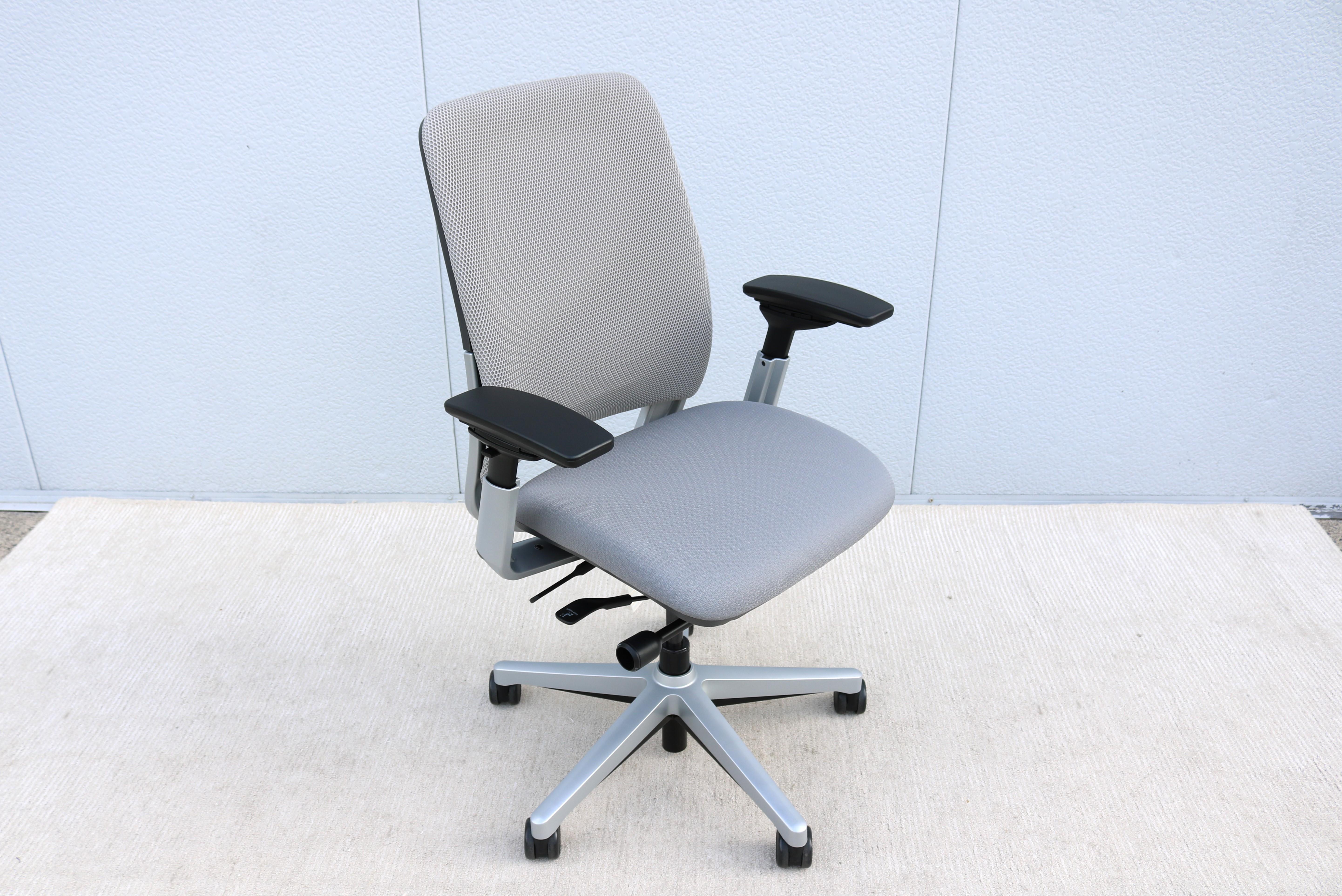 steelcase amia dimensions