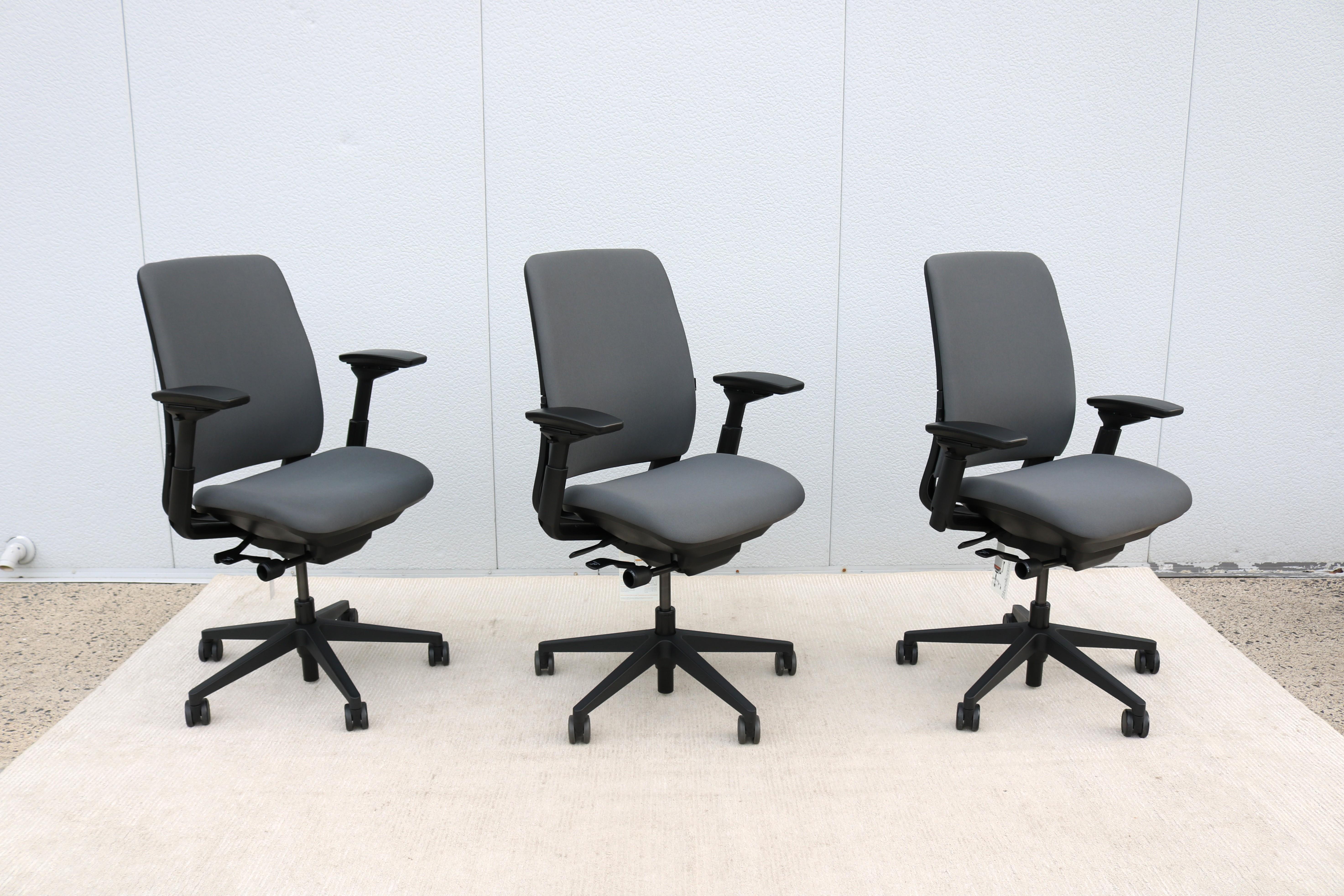 Steelcase Amia Executive Ergonomic Gray Office Chair Fully Adjustable, Brand New For Sale 4