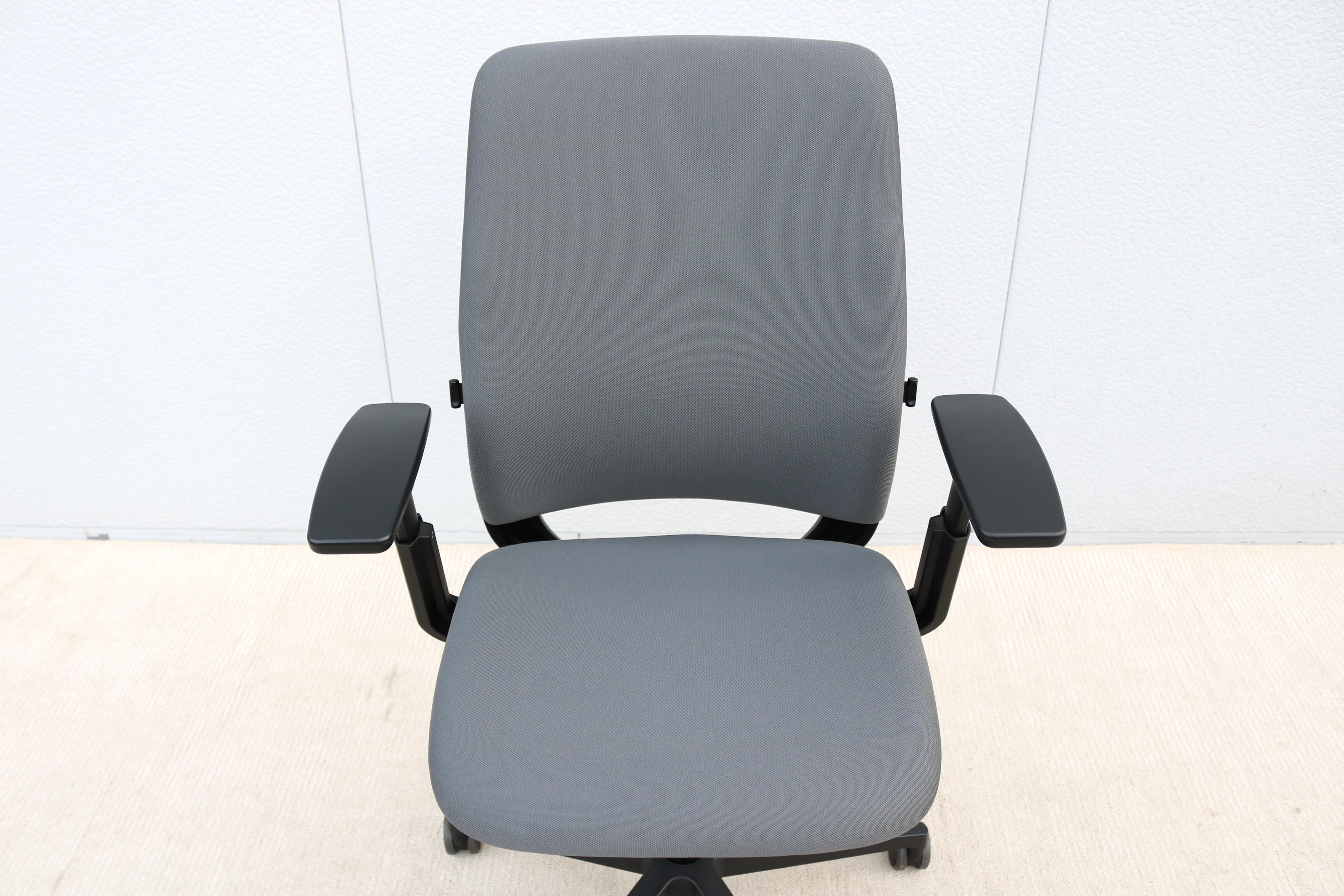 Steelcase Amia Executive Ergonomic Gray Office Chair Fully Adjustable, Brand New For Sale 9